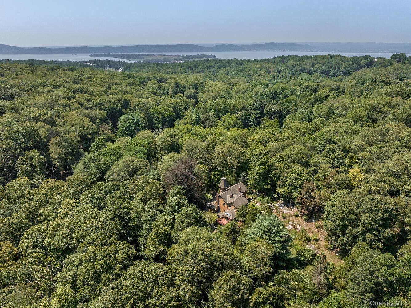 81 Glendale Road, Ossining, NY 10562