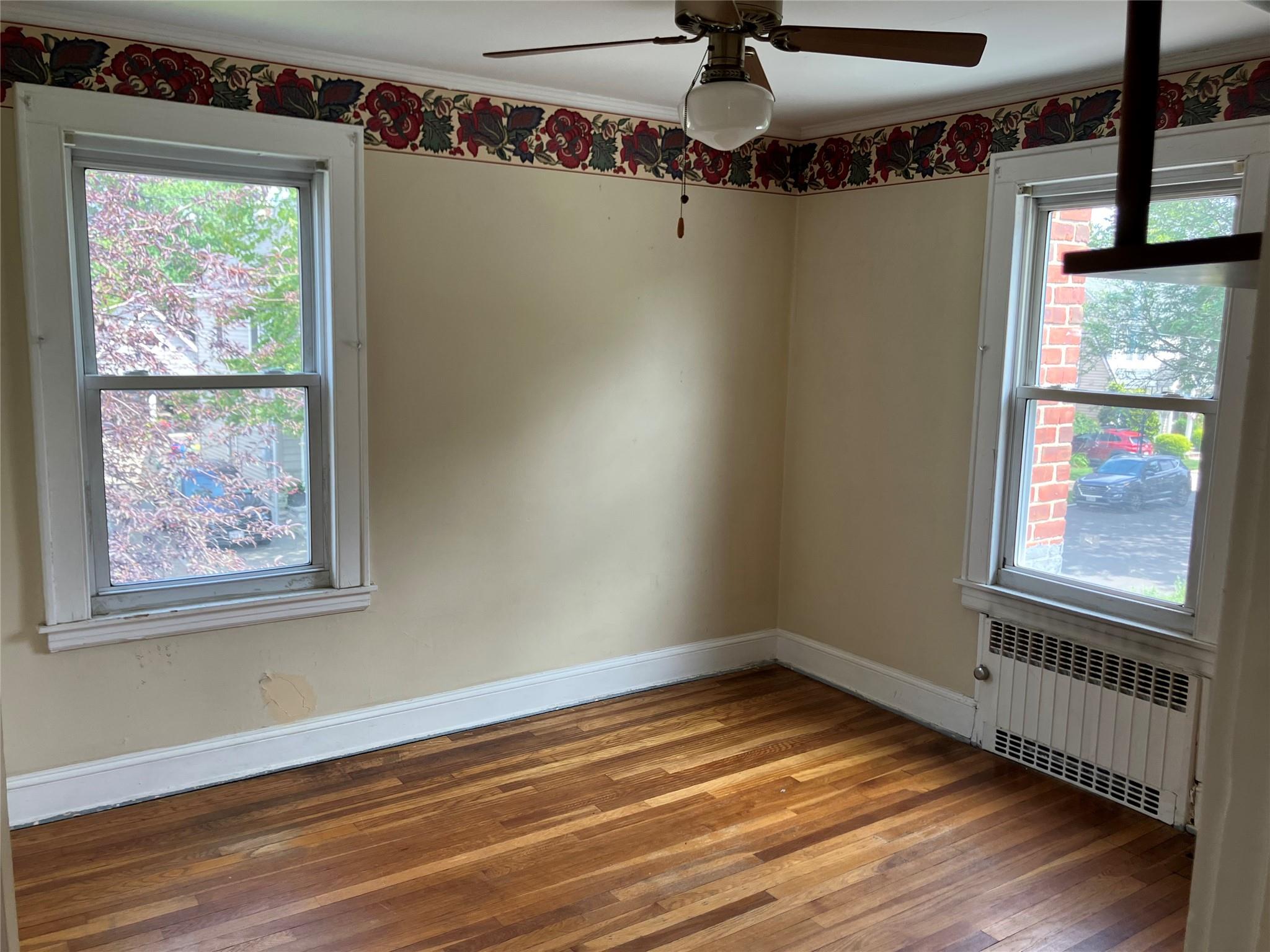 50 Fordham Street, Williston Park, NY 11596