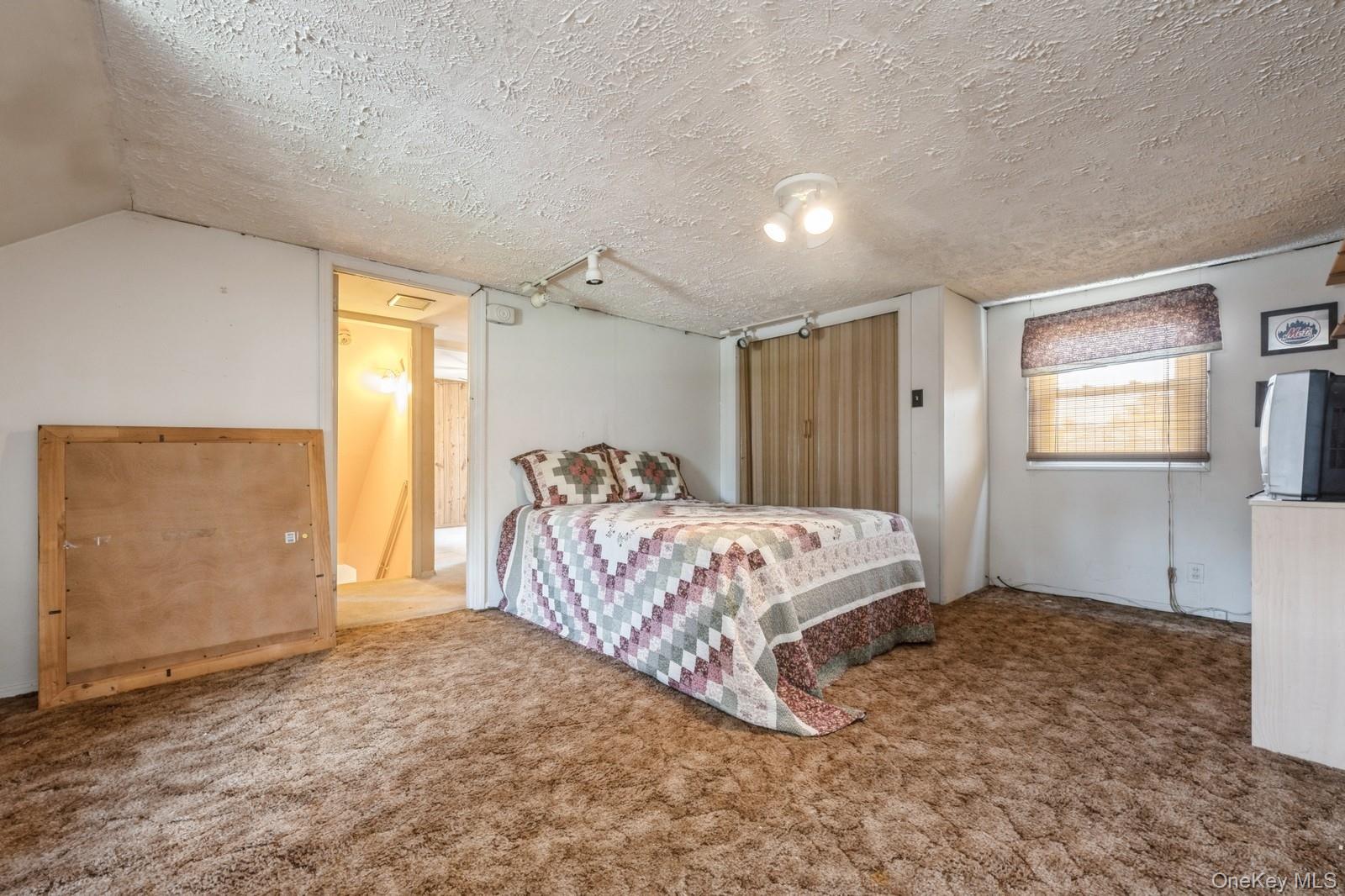 862 Peninsula Boulevard, Woodmere, NY 11598