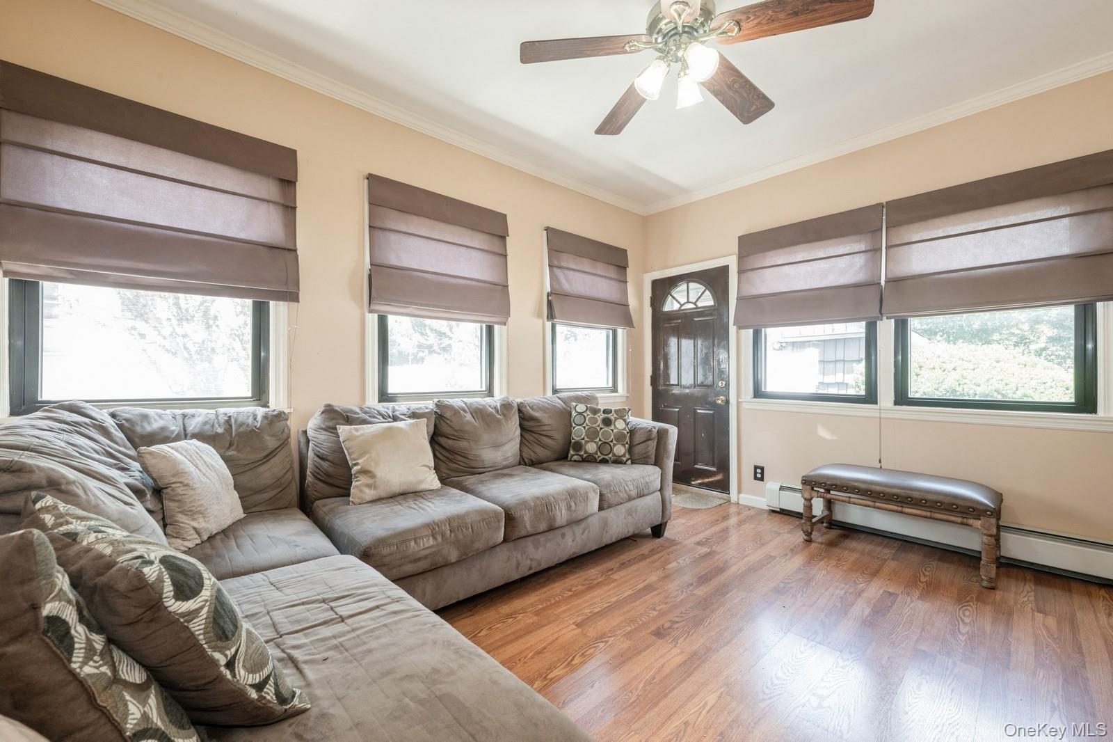 862 Peninsula Boulevard, Woodmere, NY 11598