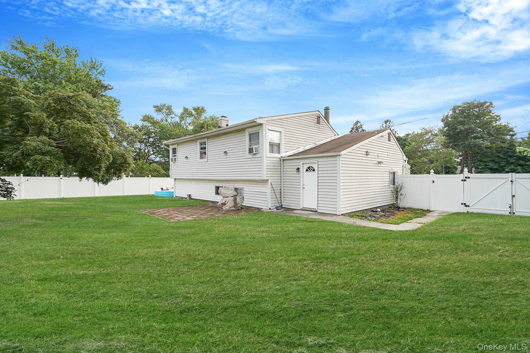 83 Chapel Hill Drive, Brentwood, NY 11717