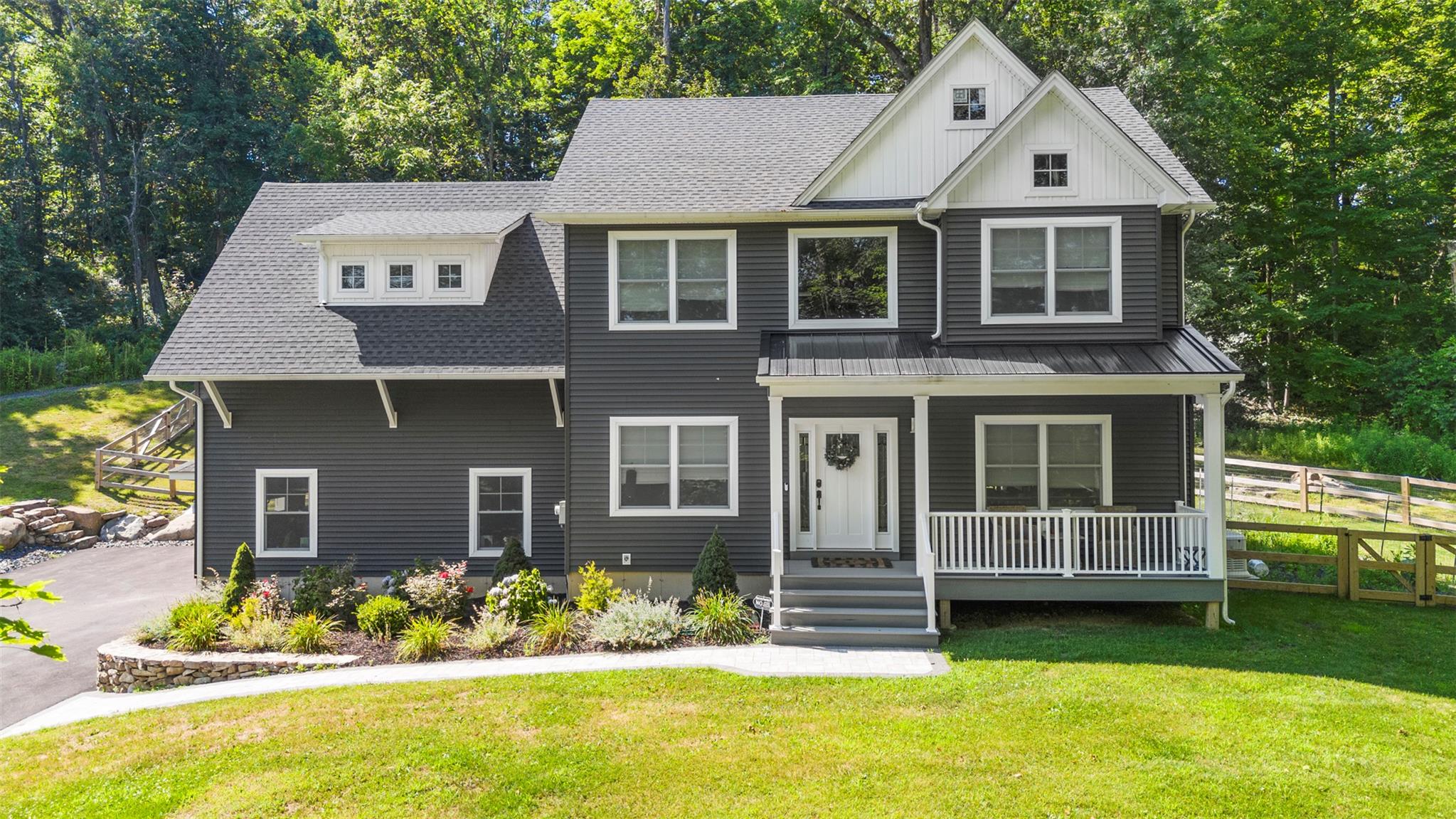 61 Deblock Road, New Hampton, NY 10958