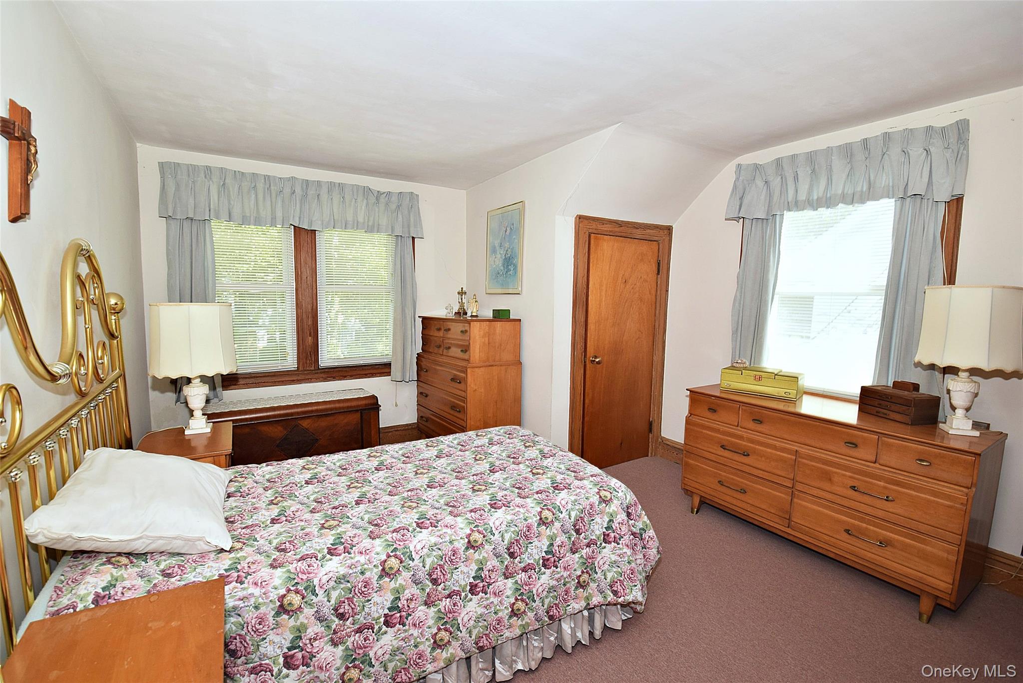 57 Nieman Avenue, Lynbrook, NY 11563