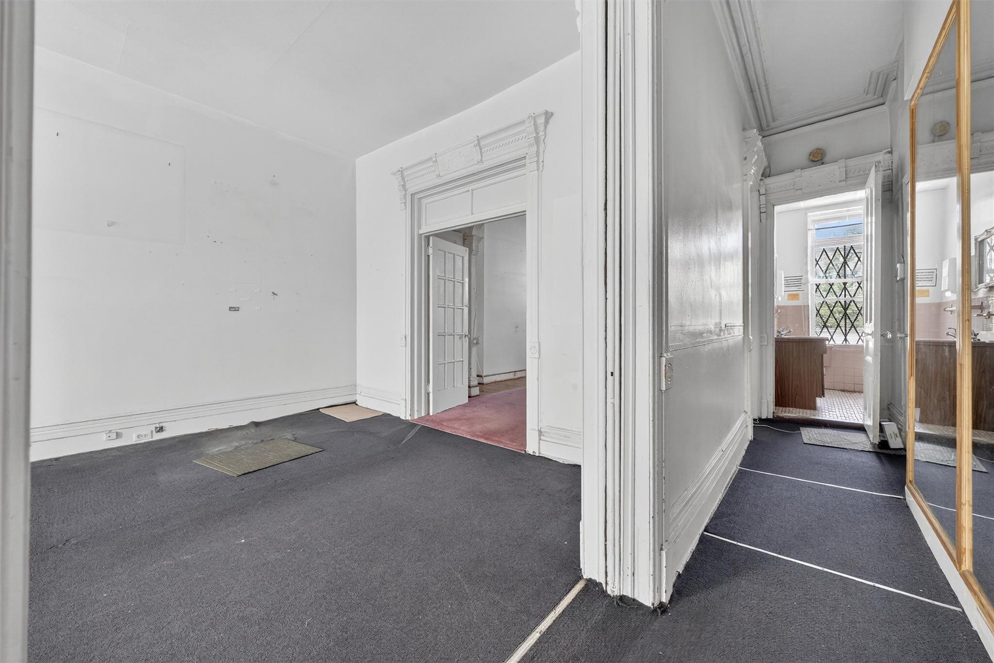 17 Palmetto Street, Brooklyn, NY 11221