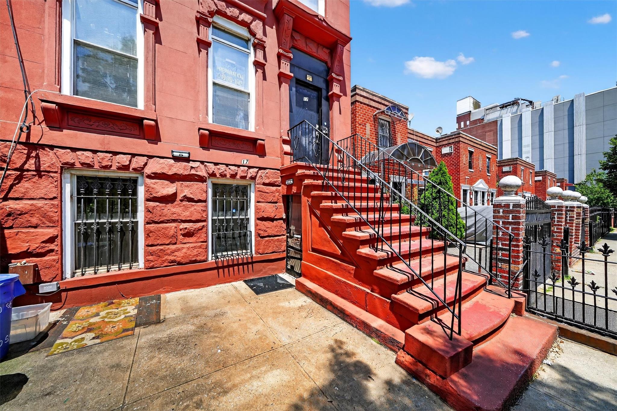 17 Palmetto Street, Brooklyn, NY 11221