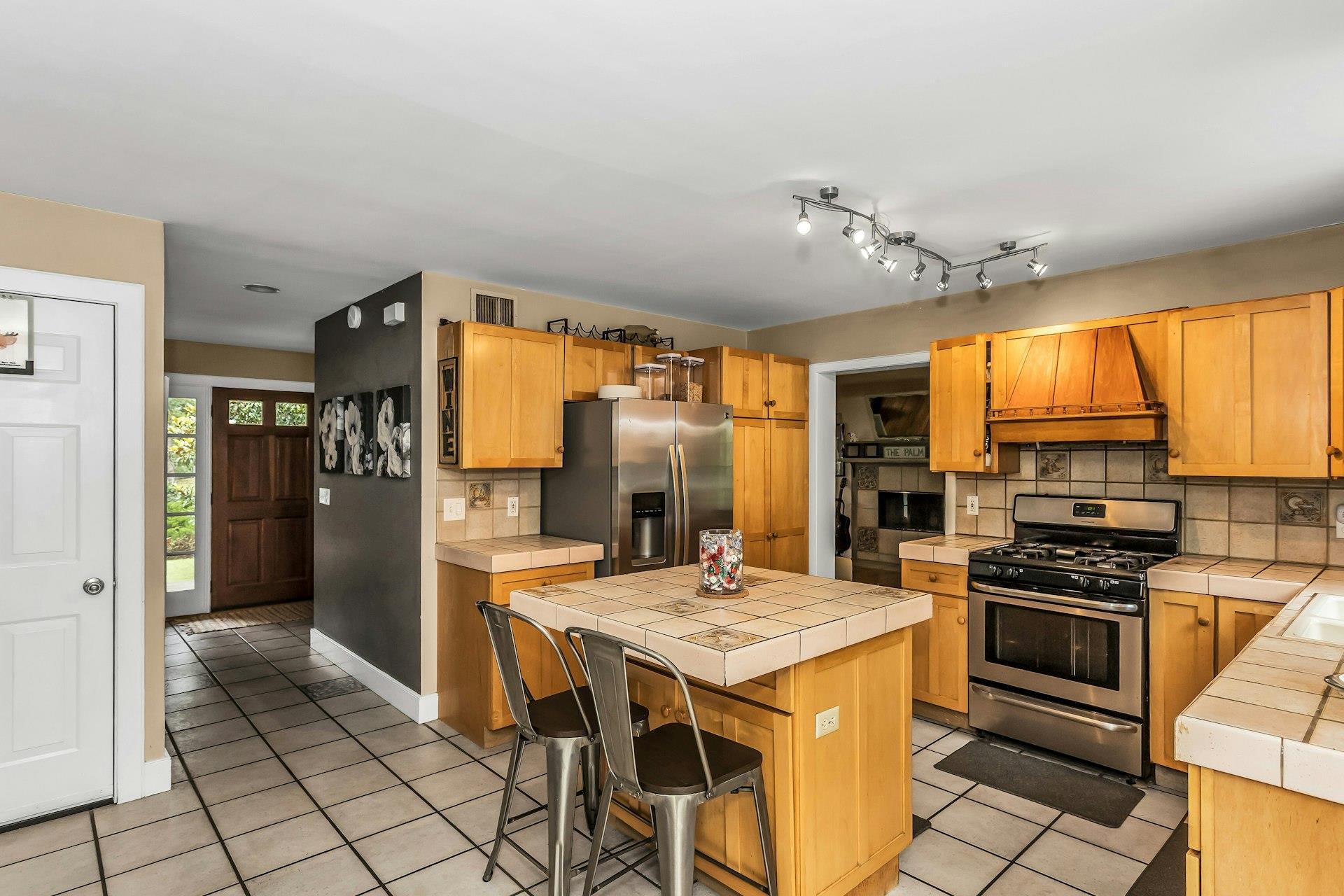 104B Squiretown Road, Hampton Bays, NY 11946