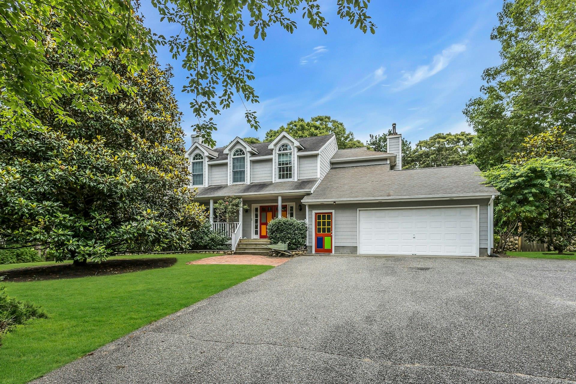104B Squiretown Avenue, Hampton Bays, NY 11946