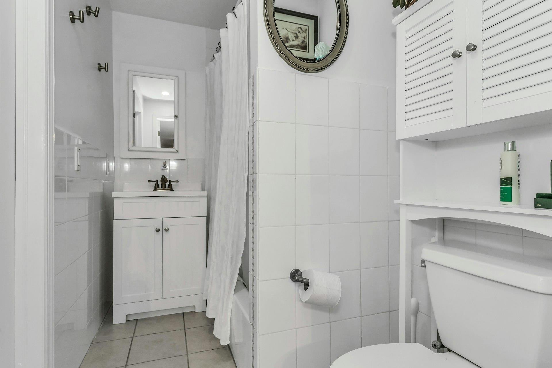 104B Squiretown Road, Hampton Bays, NY 11946