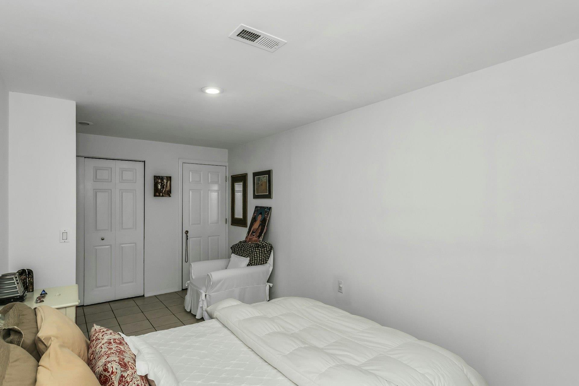 104B Squiretown Road, Hampton Bays, NY 11946