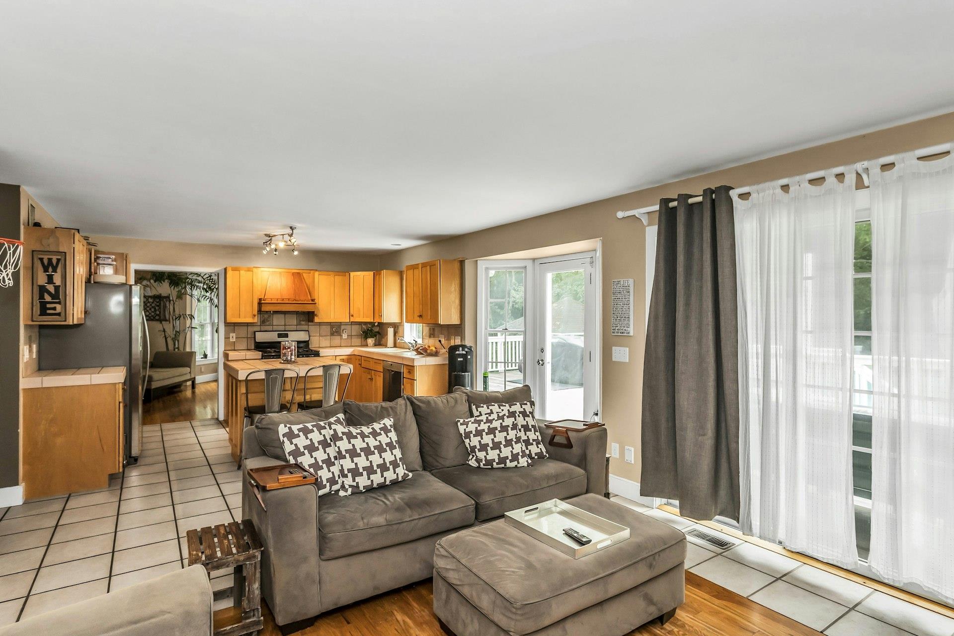 104B Squiretown Road, Hampton Bays, NY 11946