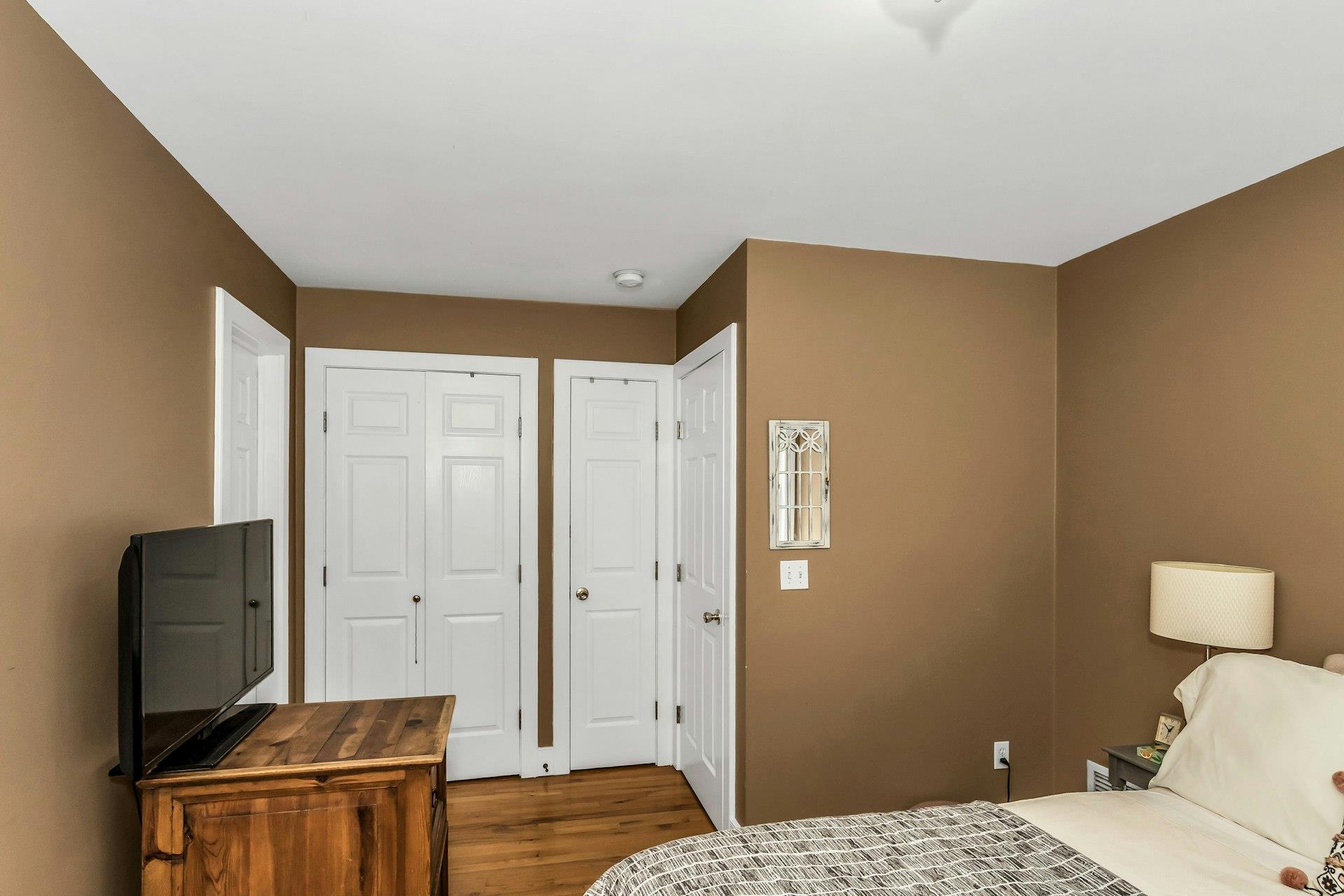 104B Squiretown Road, Hampton Bays, NY 11946