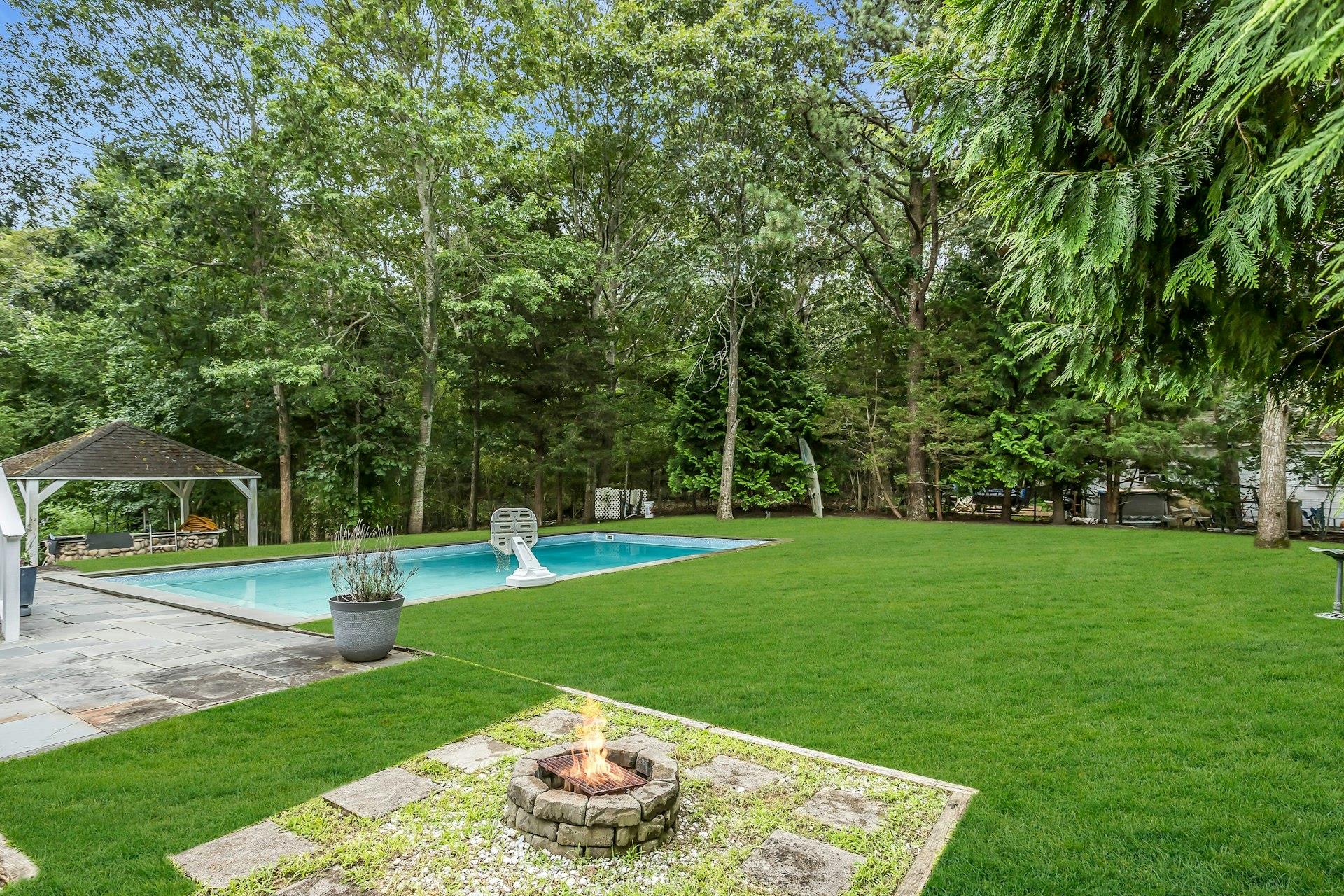 104B Squiretown Road, Hampton Bays, NY 11946