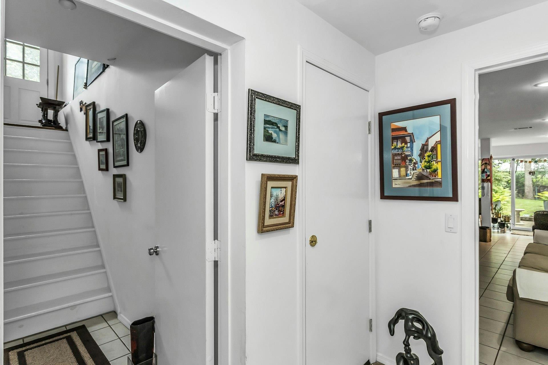 104B Squiretown Road, Hampton Bays, NY 11946