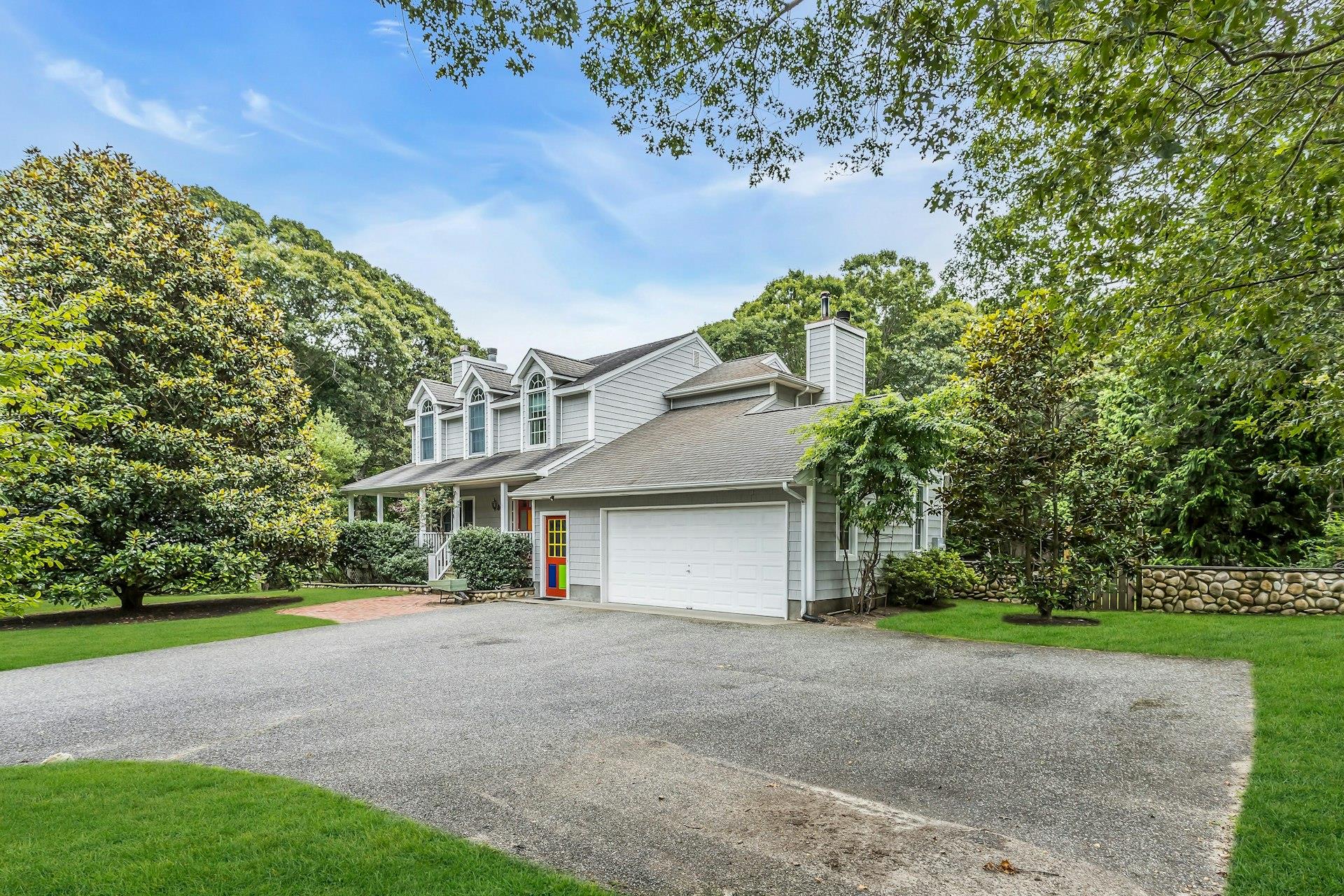 104B Squiretown Road, Hampton Bays, NY 11946