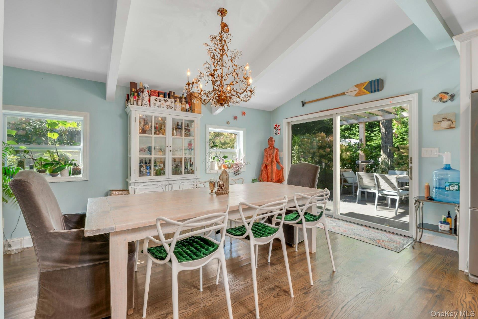 87 Washington Heights Avenue, Hampton Bays, NY 11946