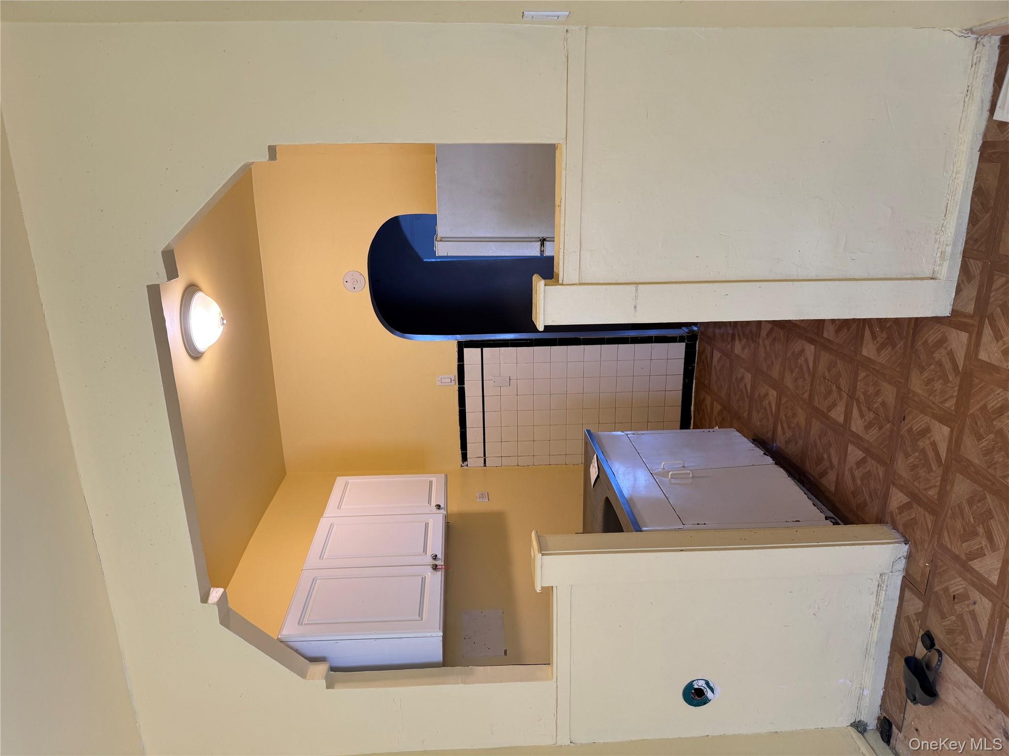 2922 Barnes Ave # 3A, Bronx, NY 10467