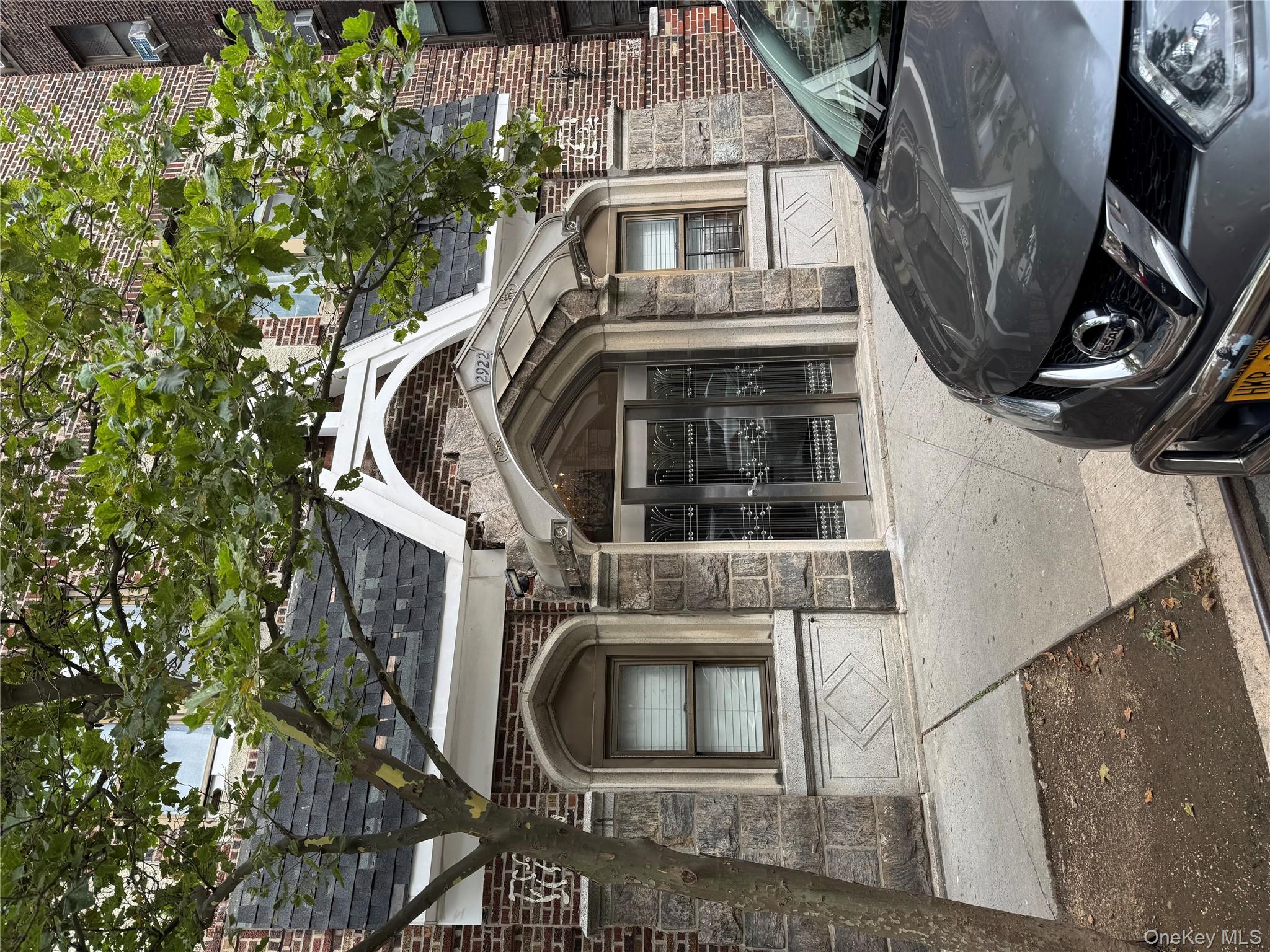 2922 Barnes Ave # 3A, Bronx, NY 10467