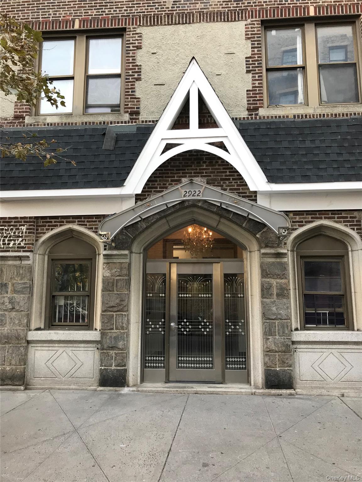 2922 Barnes Ave # 3A, Bronx, NY 10467