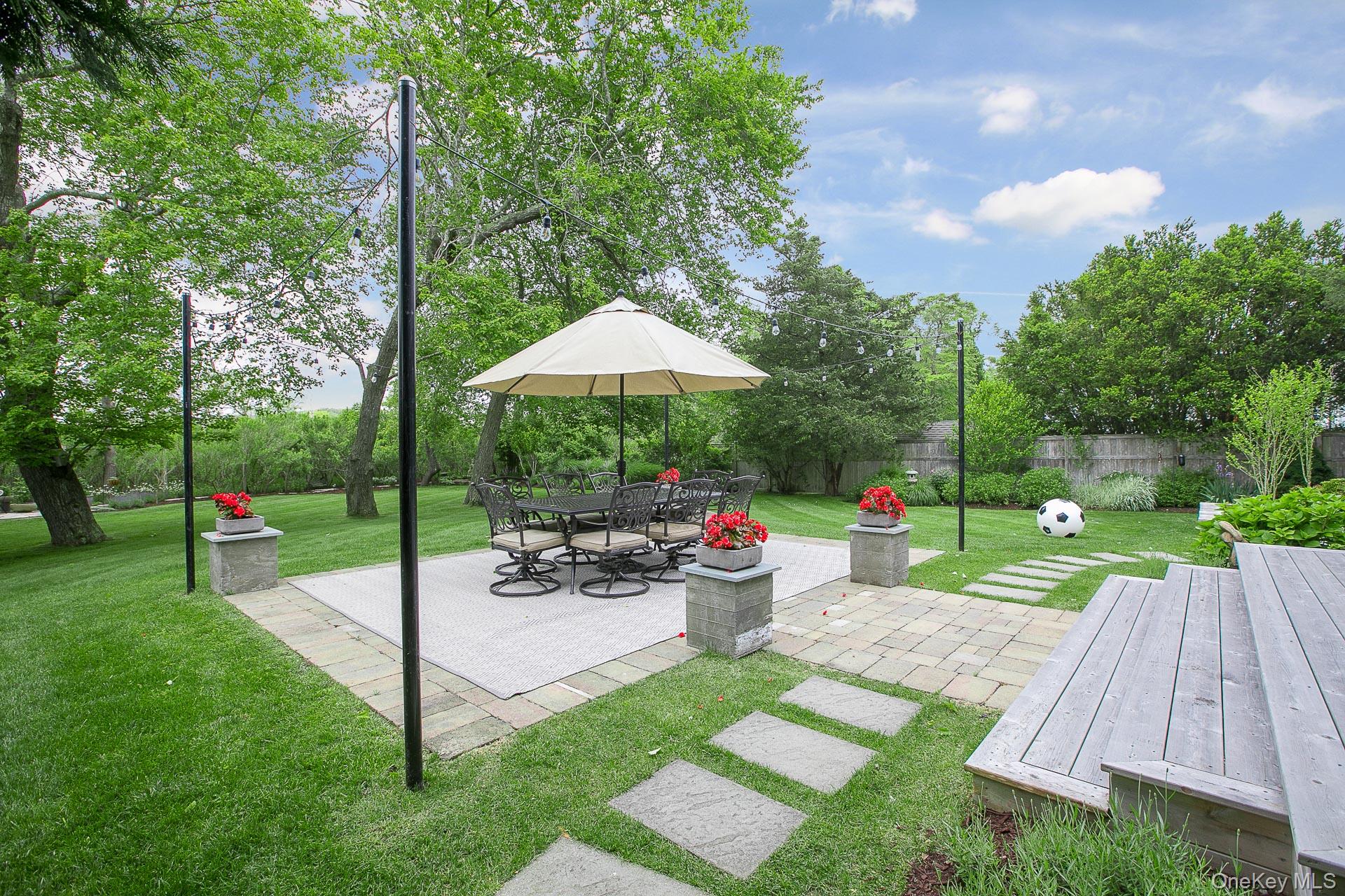 51 Halsey Road, Remsenburg, NY 11960