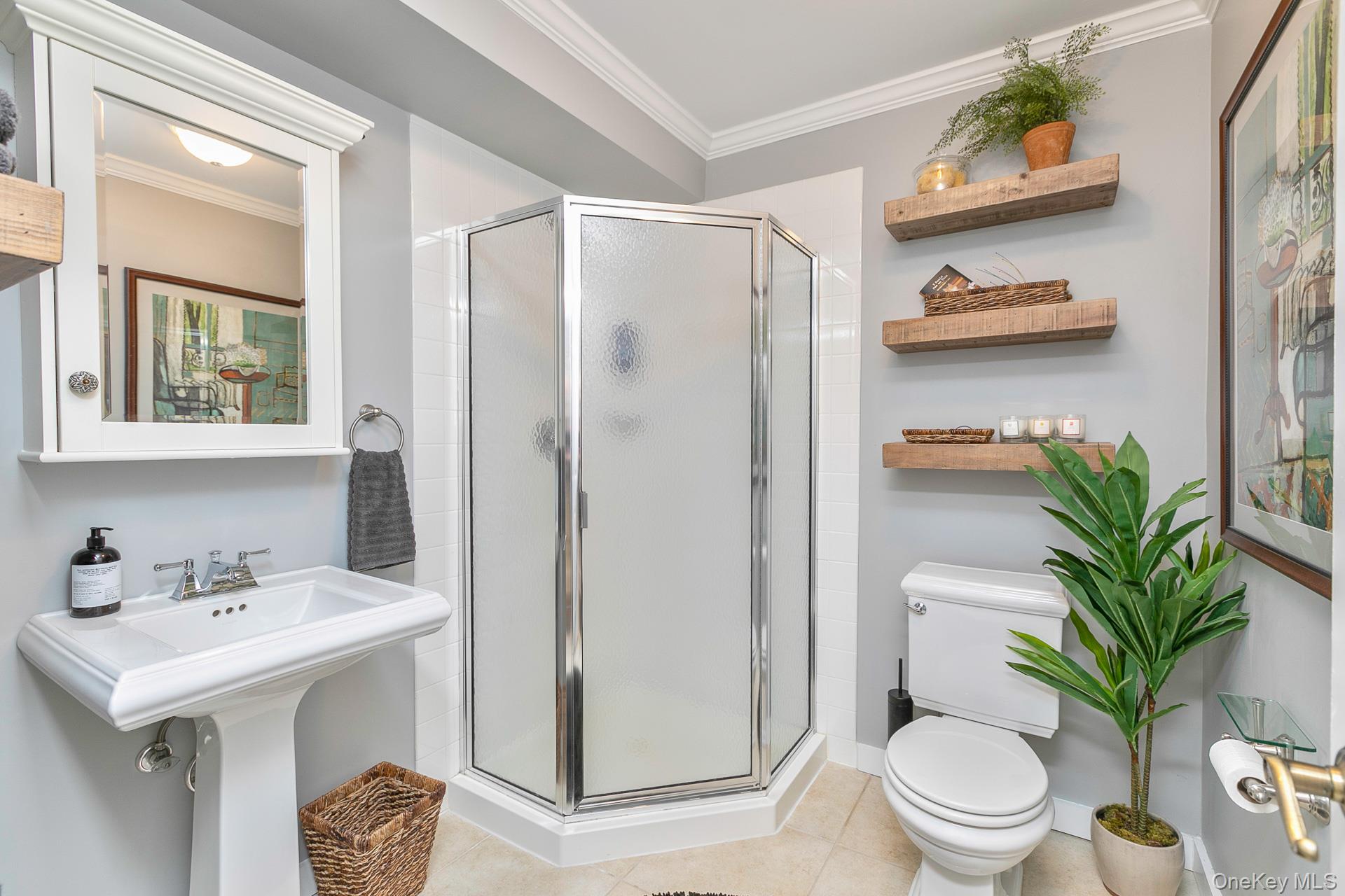 51 Halsey Road, Remsenburg, NY 11960