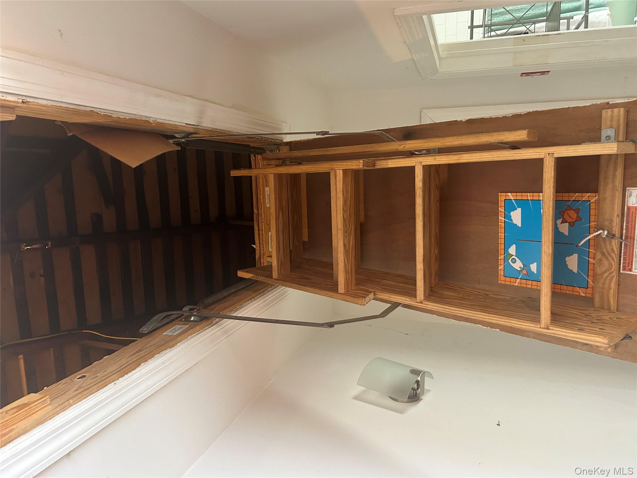 20 W 10th Road, Broad Channel, NY 11693