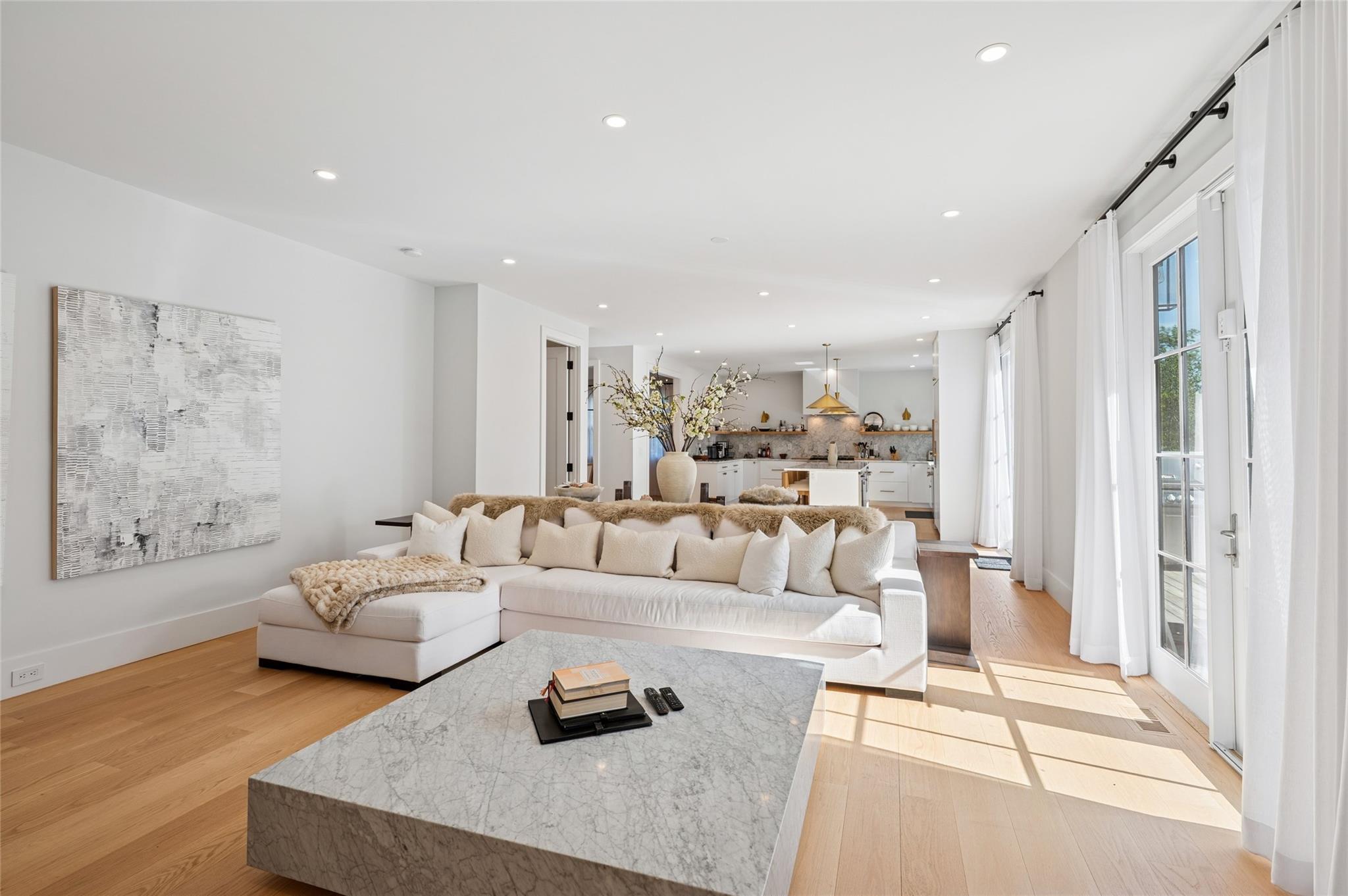 5 Kings Lane, Southampton, NY 11968