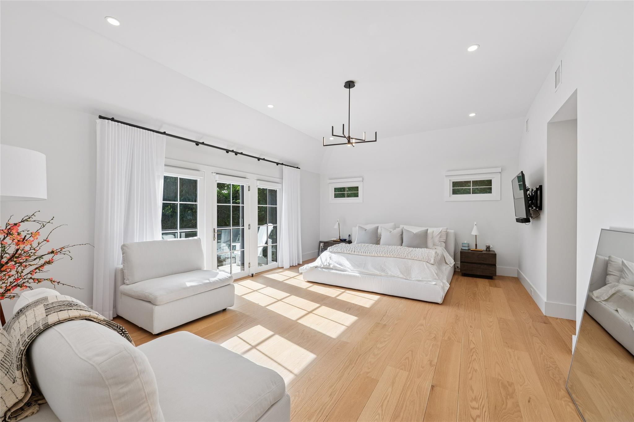 5 Kings Lane, Southampton, NY 11968