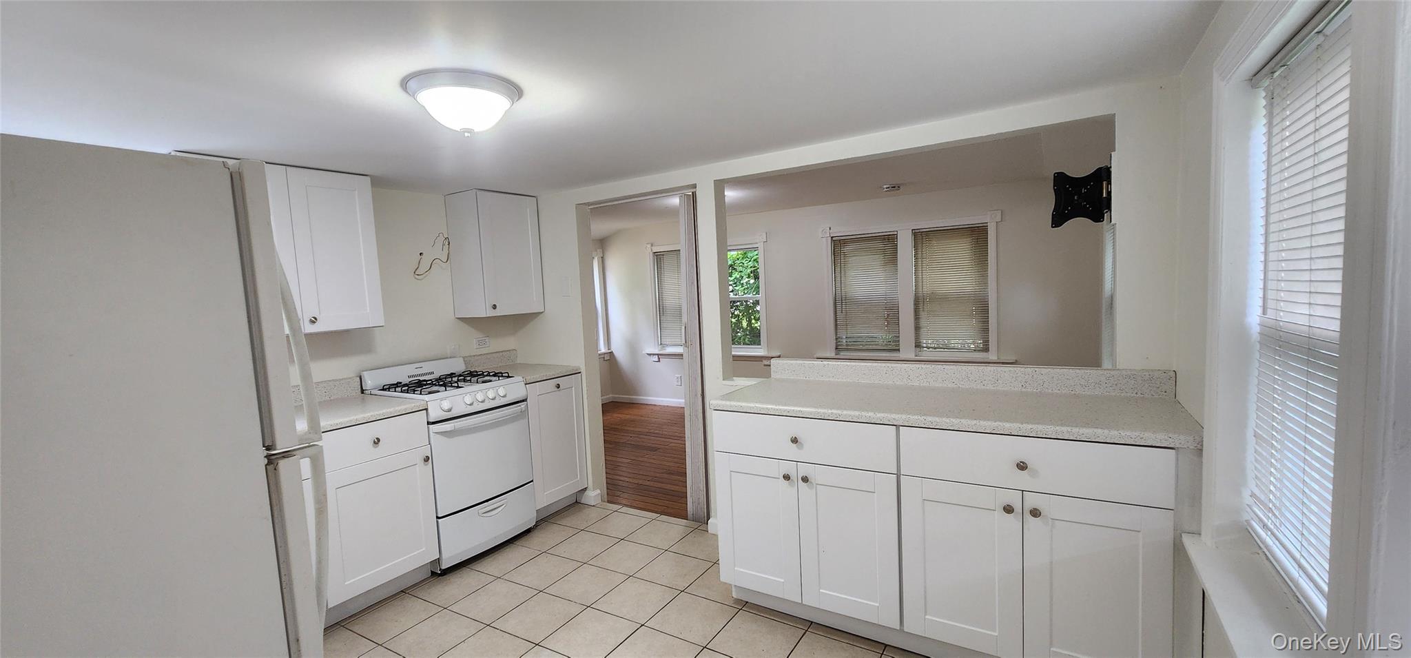 344 Elm Road W, Mastic Beach, NY 11951