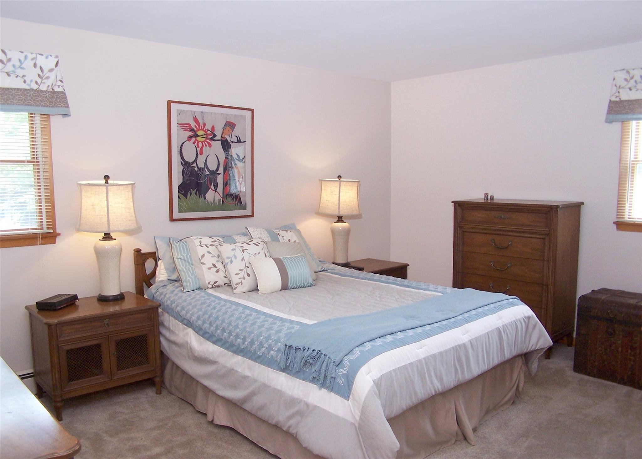 27 Donald Street, Holbrook, NY 11741