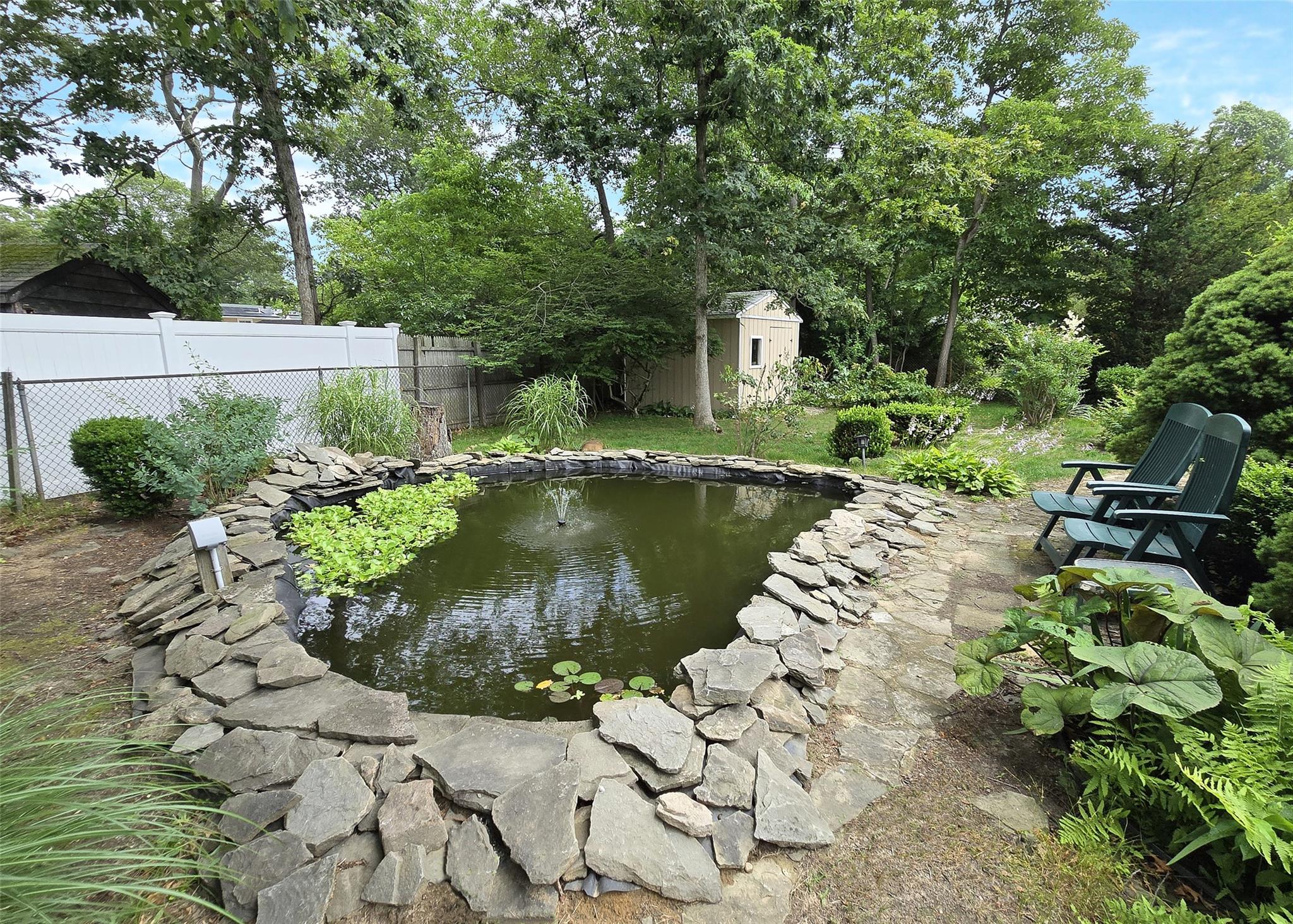 27 Donald Street, Holbrook, NY 11741