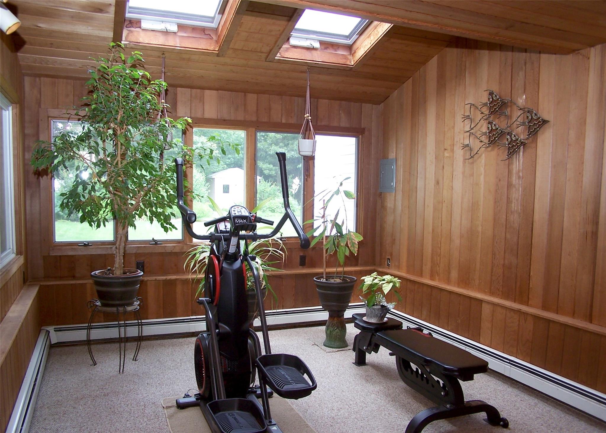 27 Donald Street, Holbrook, NY 11741