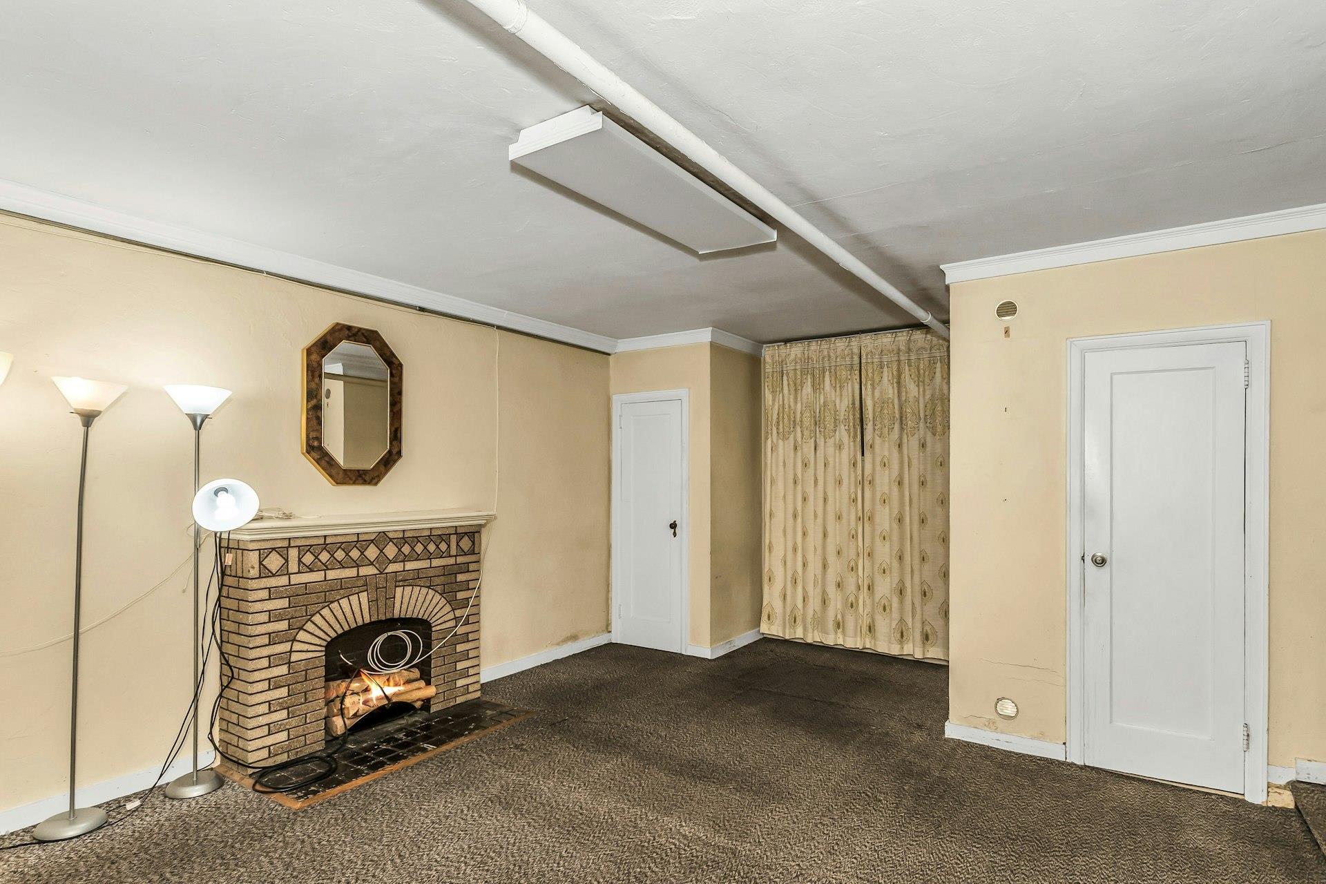 32-50 77th Street, Jackson Heights, NY 11370