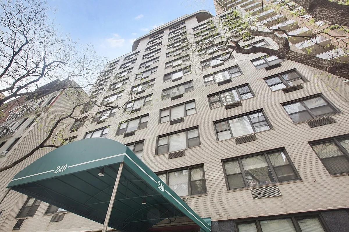 240 E 46th Street # 10H, New York (Manhattan), NY 10017