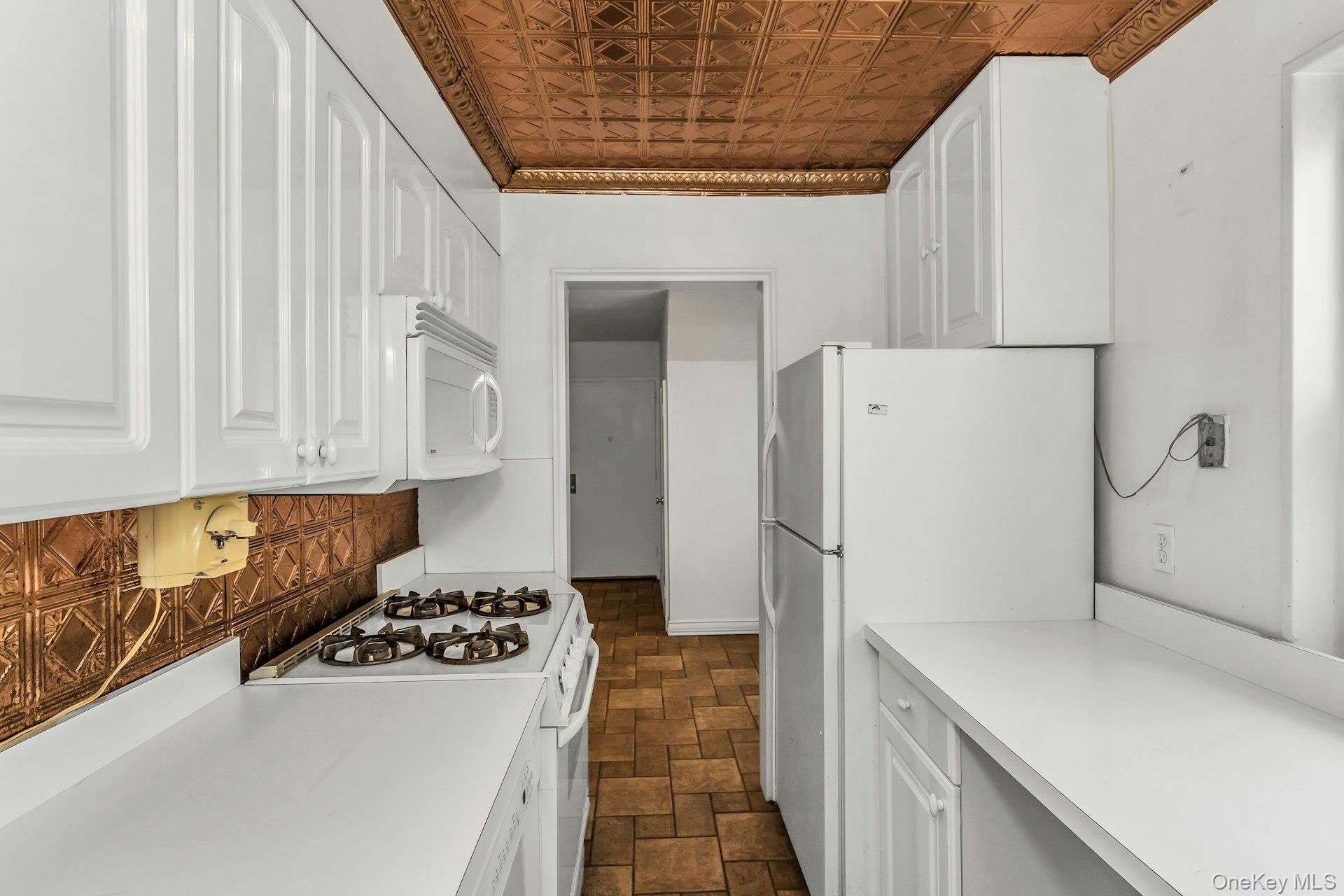 15-06 212 Street # 207, Bayside, NY 11360