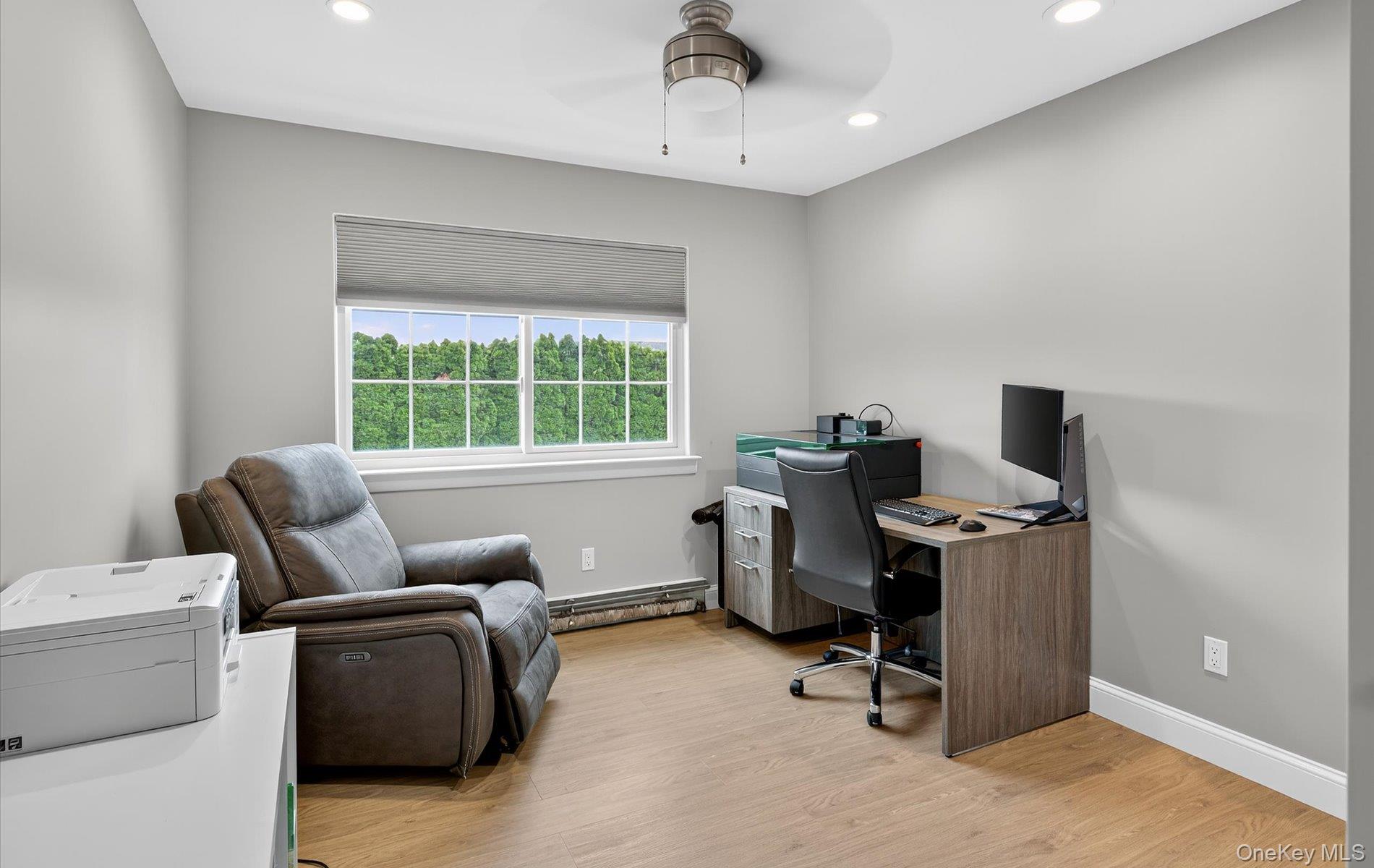 321 Lagoon Drive S, Copiague, NY 11726