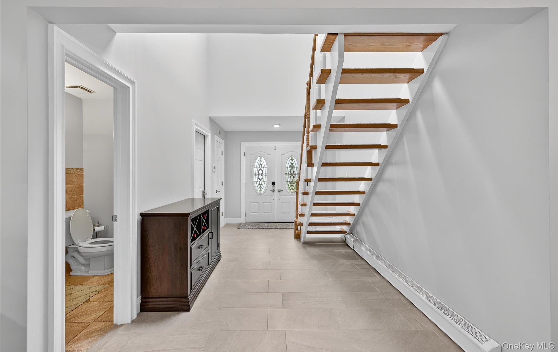 321 Lagoon Drive S, Copiague, NY 11726