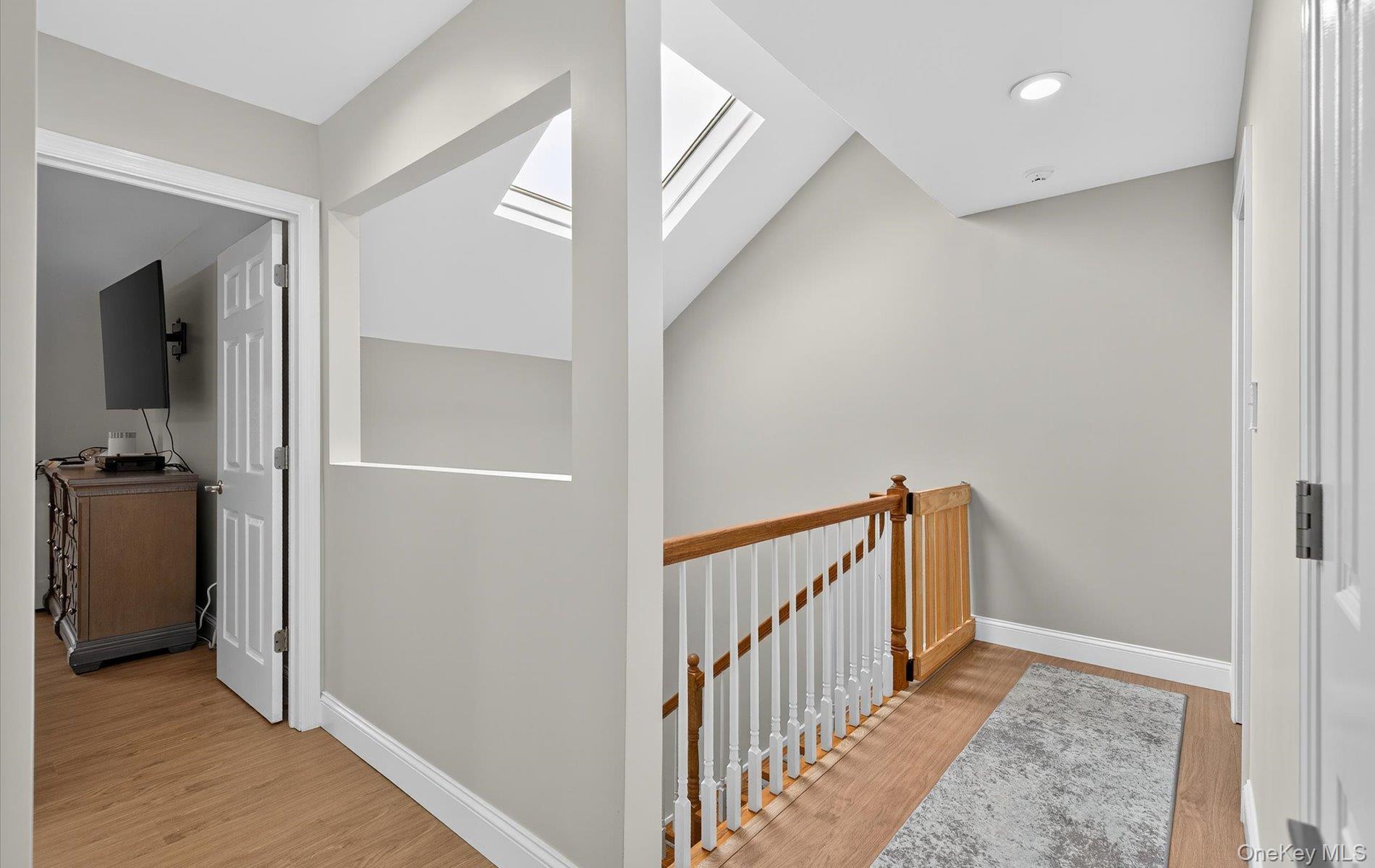 321 Lagoon Drive S, Copiague, NY 11726