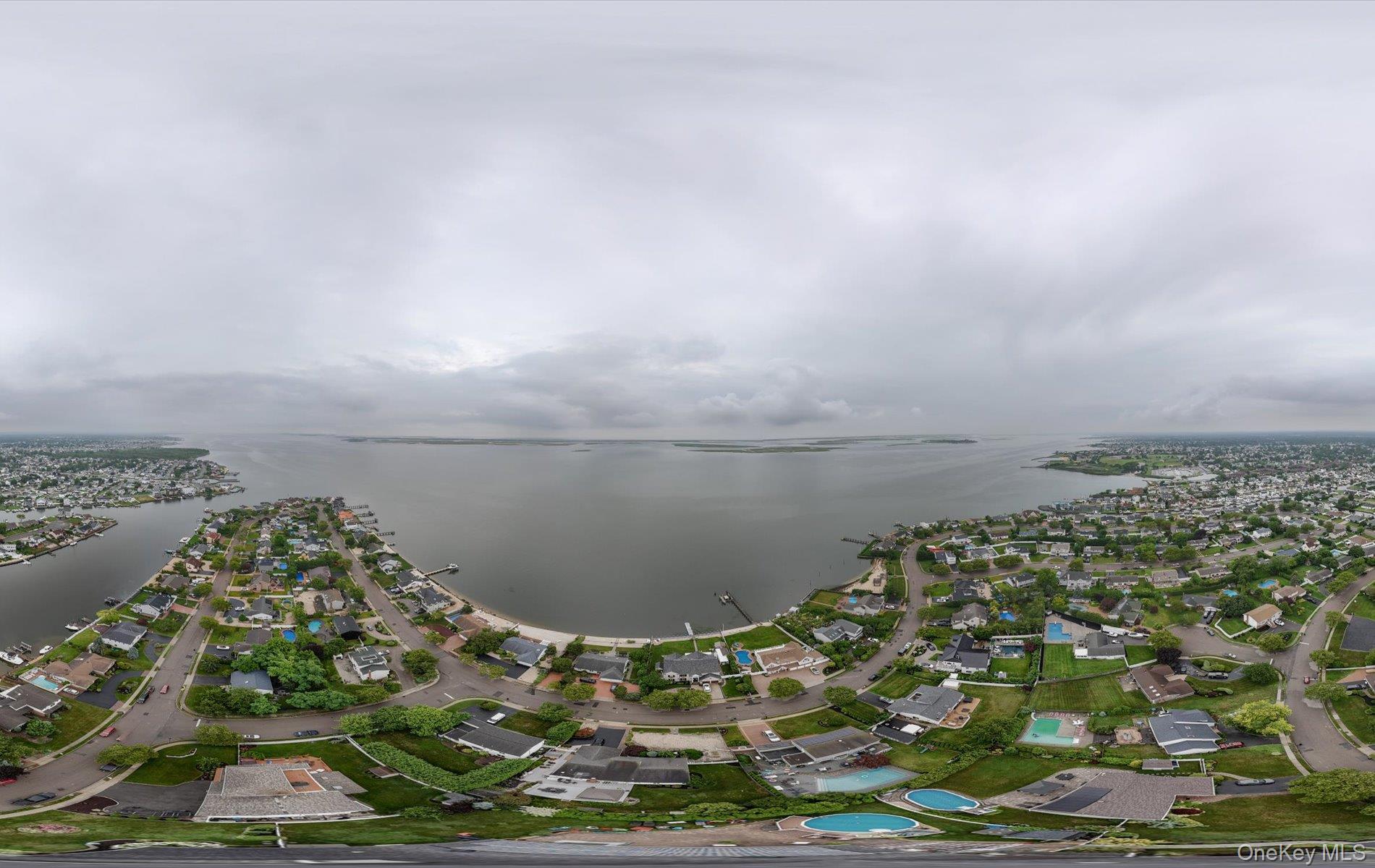 321 Lagoon Drive S, Copiague, NY 11726