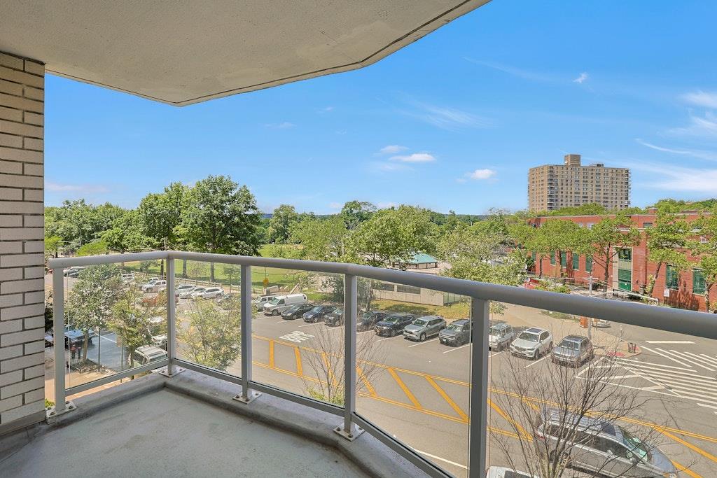 3333 Henry Hudson Parkway # 4M, Bronx, NY 10463