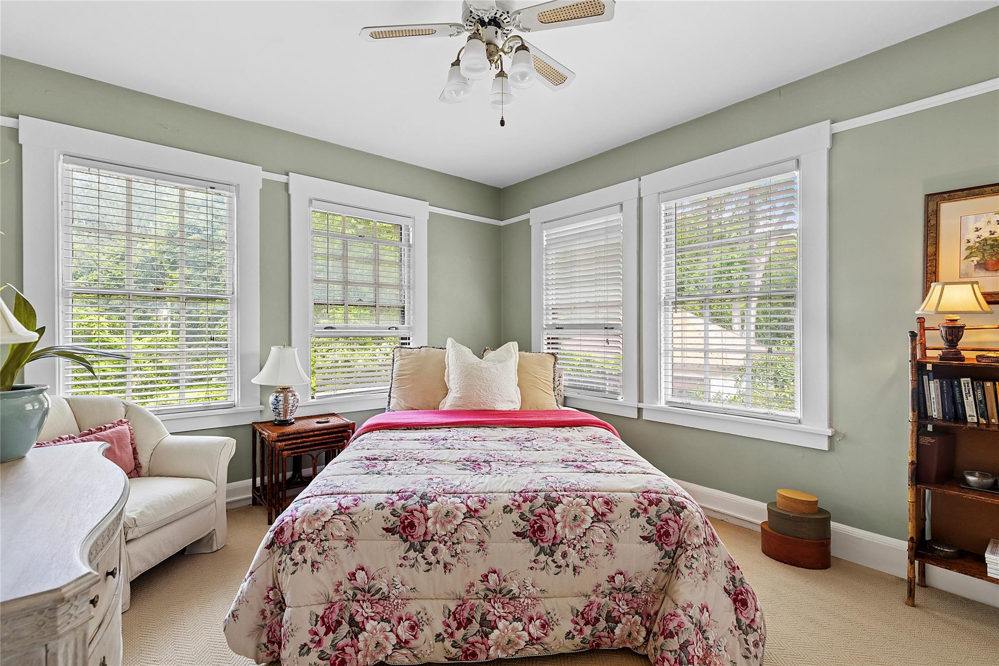 7 Edgehill Road, Glen Cove, NY 11542