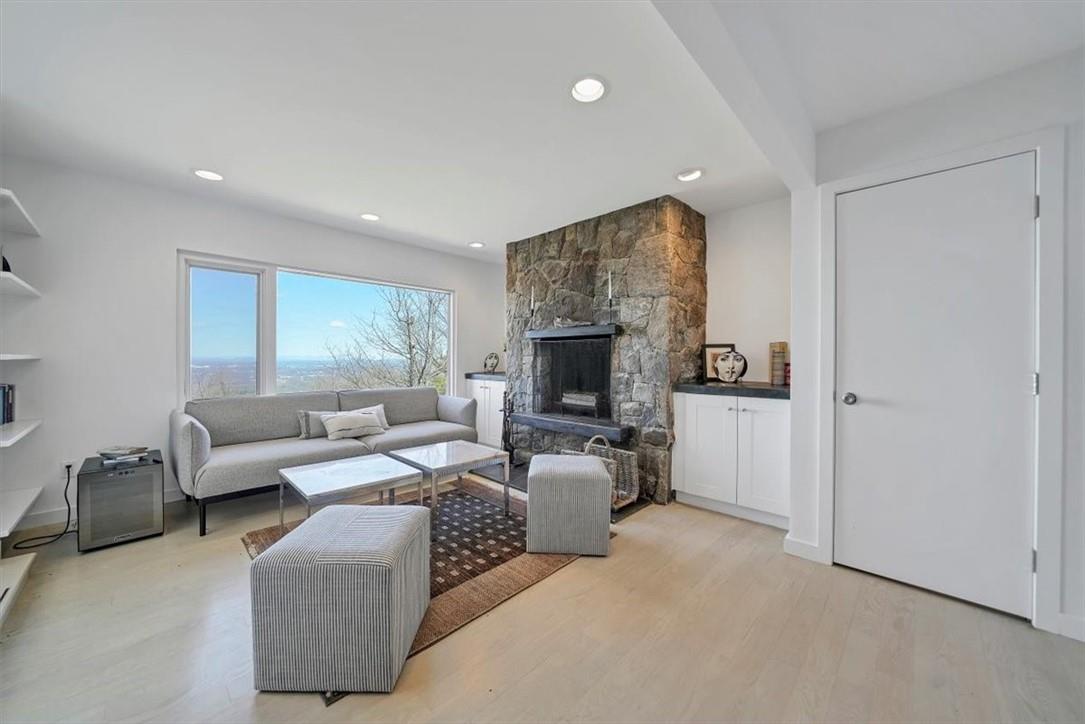 94 Mine Hill, Cornwall, NY 12518