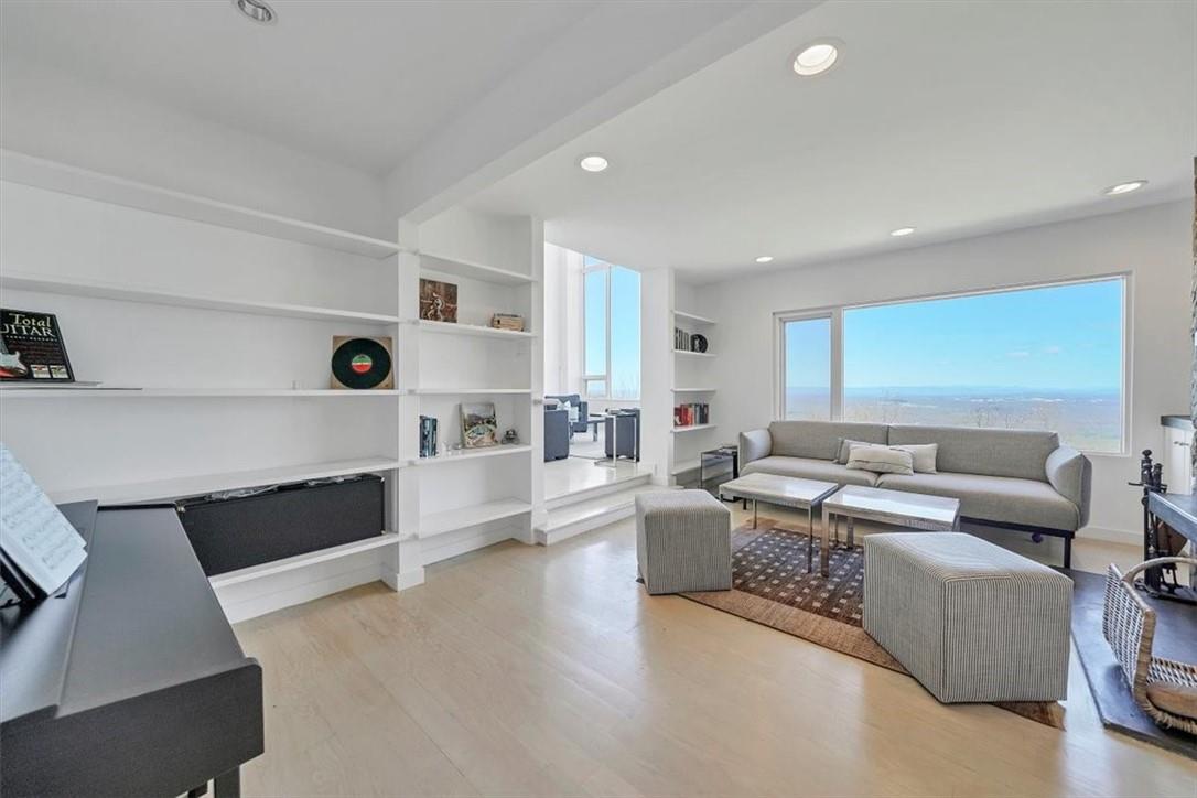 94 Mine Hill, Cornwall, NY 12518