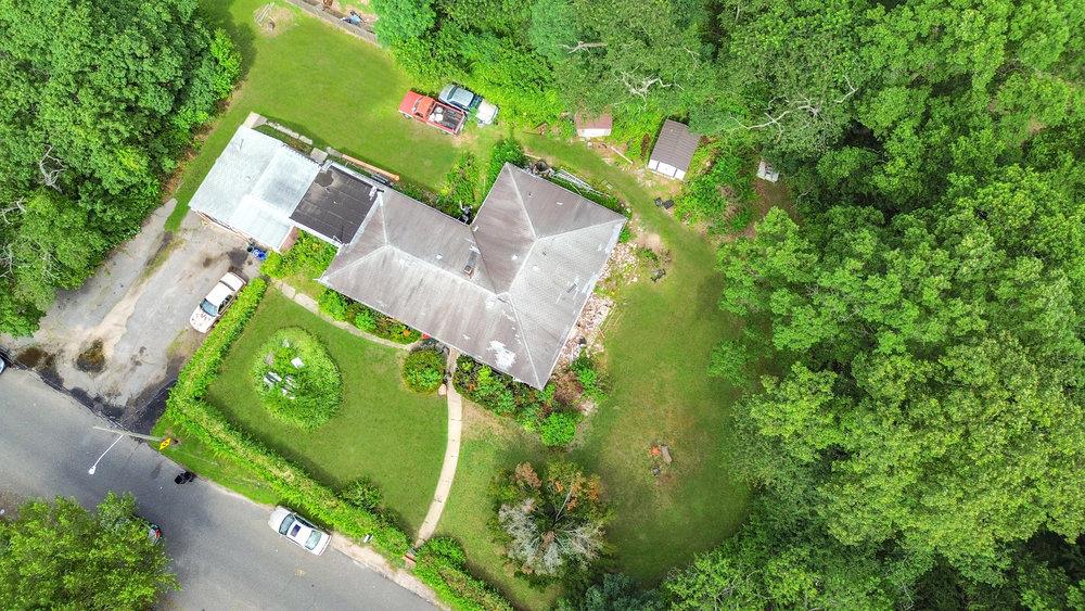 180 Baiting Place Road, Farmingdale, NY 11735