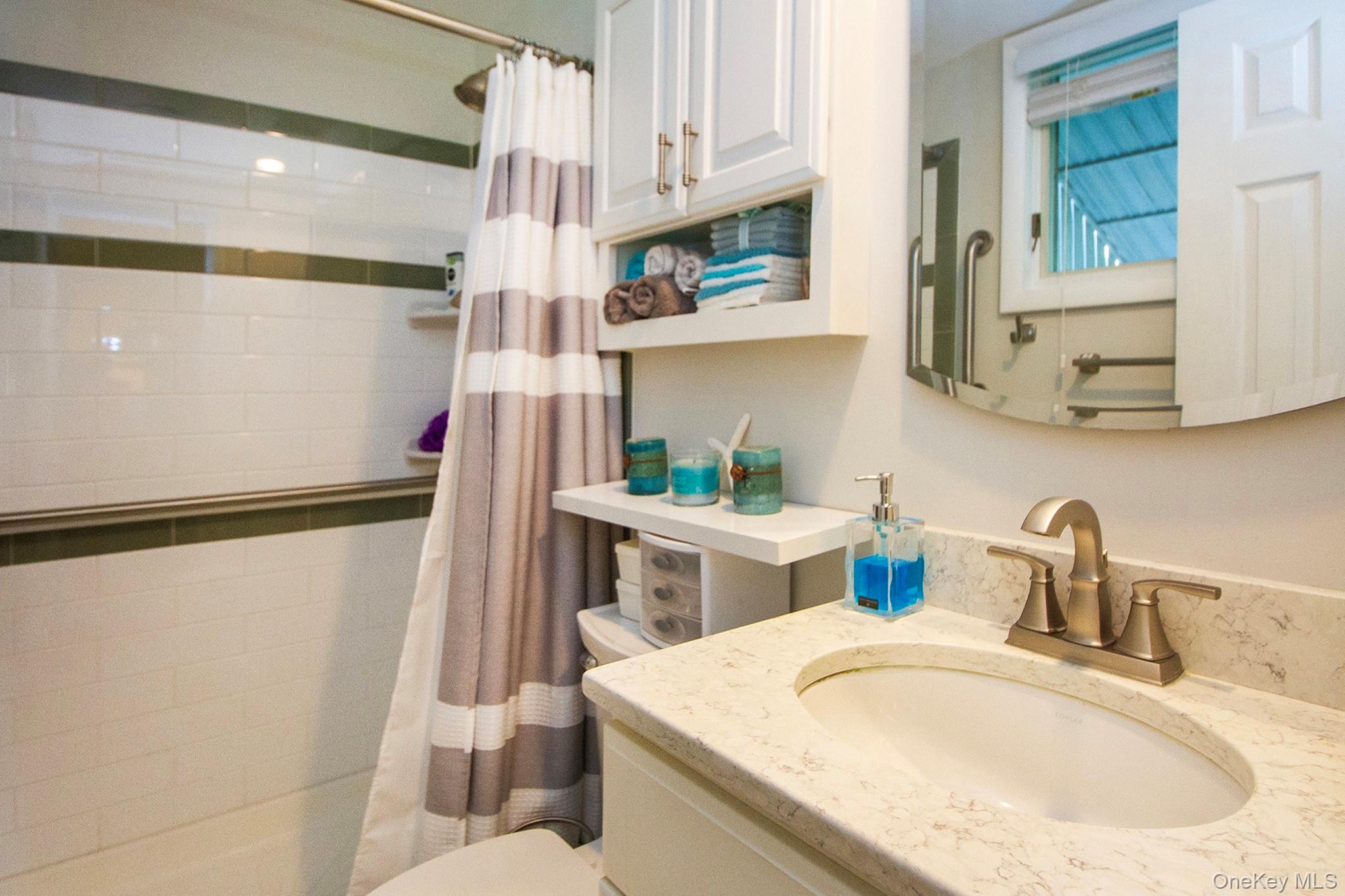 6 Freshman Lane, Stony Brook, NY 11790