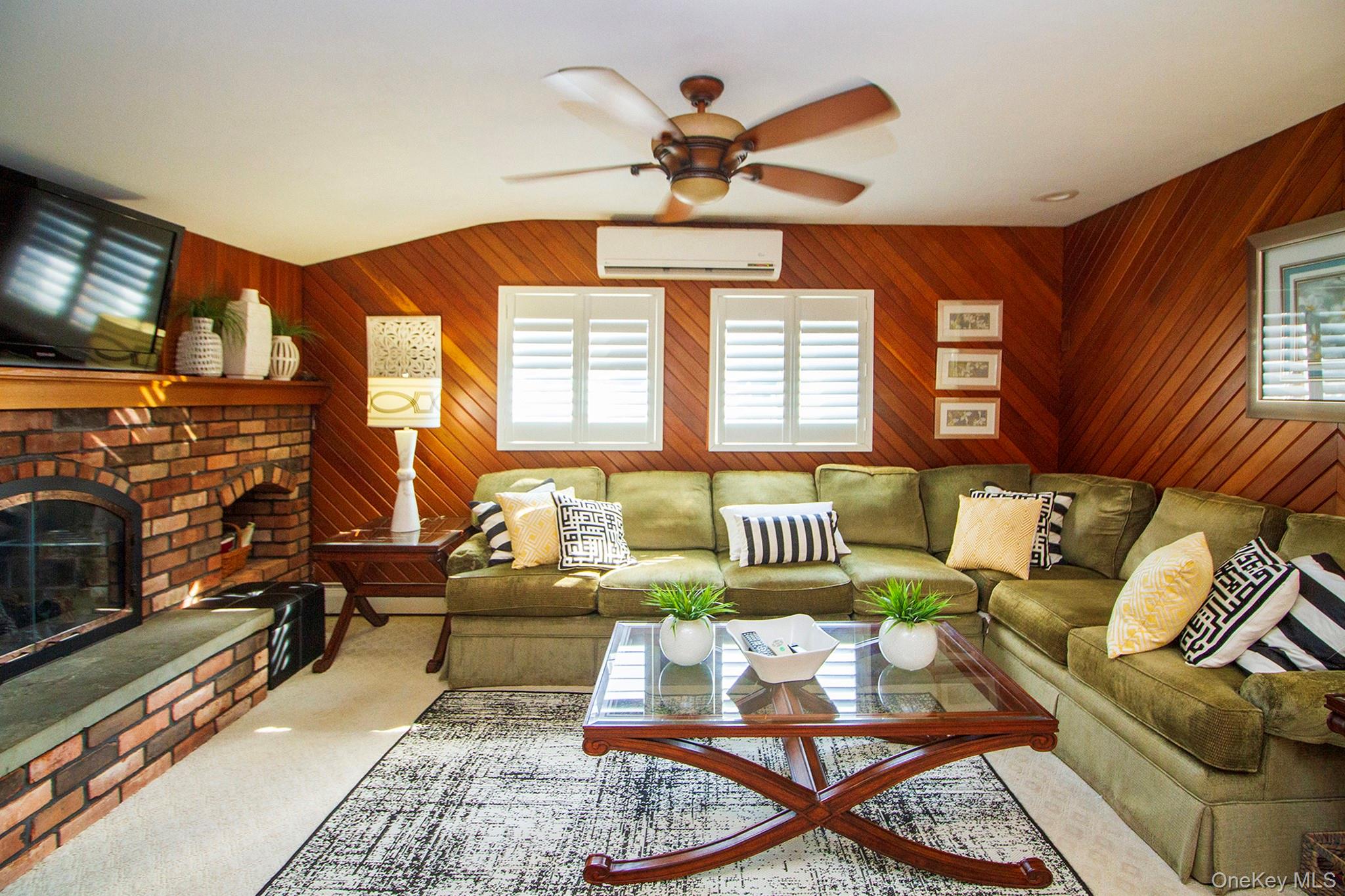 6 Freshman Lane, Stony Brook, NY 11790