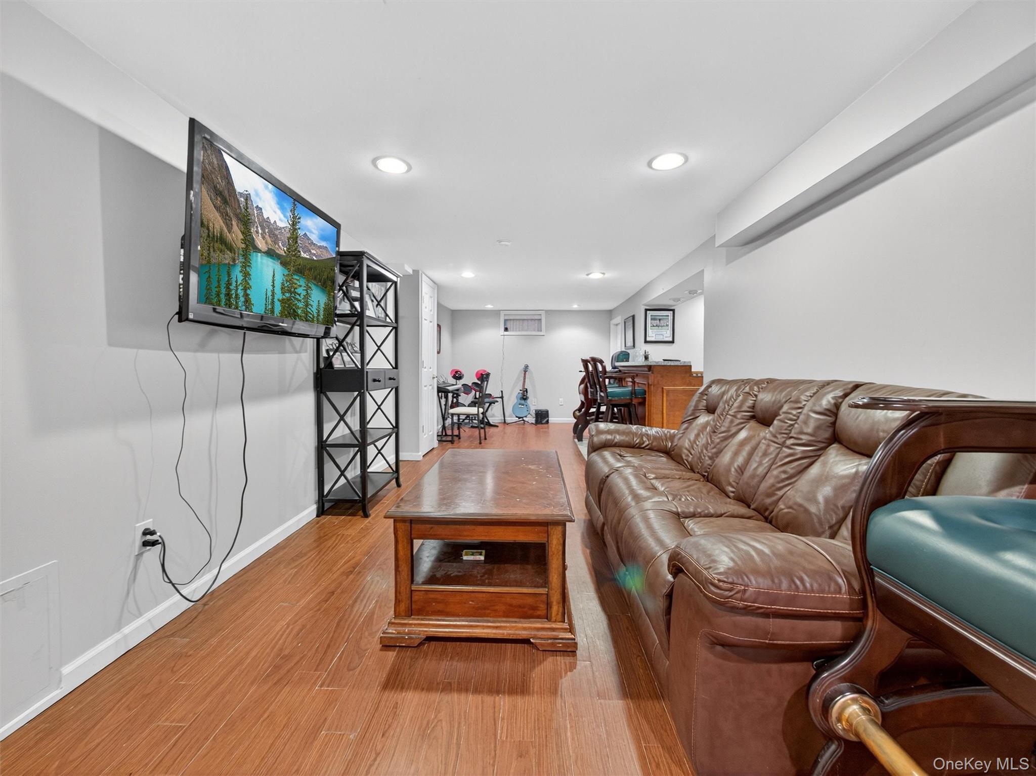 38 Van Buren Street, Pearl River, NY 10965