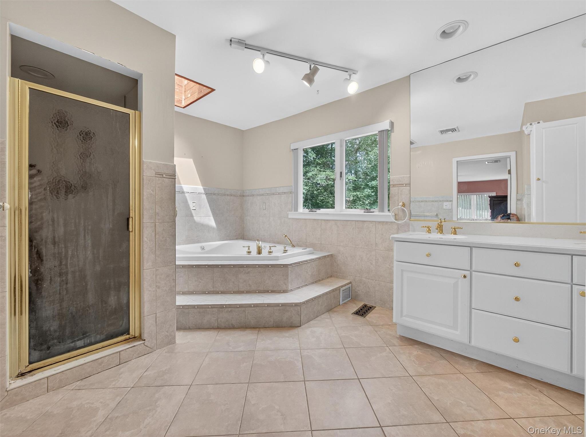 38 Van Buren Street, Pearl River, NY 10965