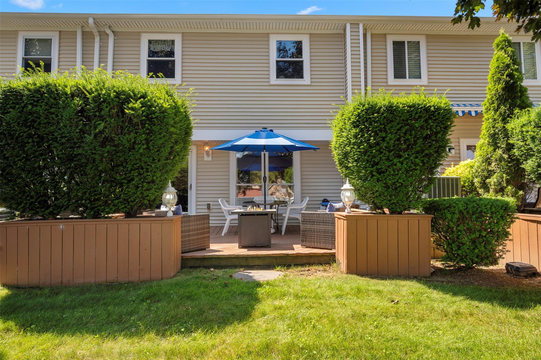 100 Baker Court # 36, Island Park, NY 11558