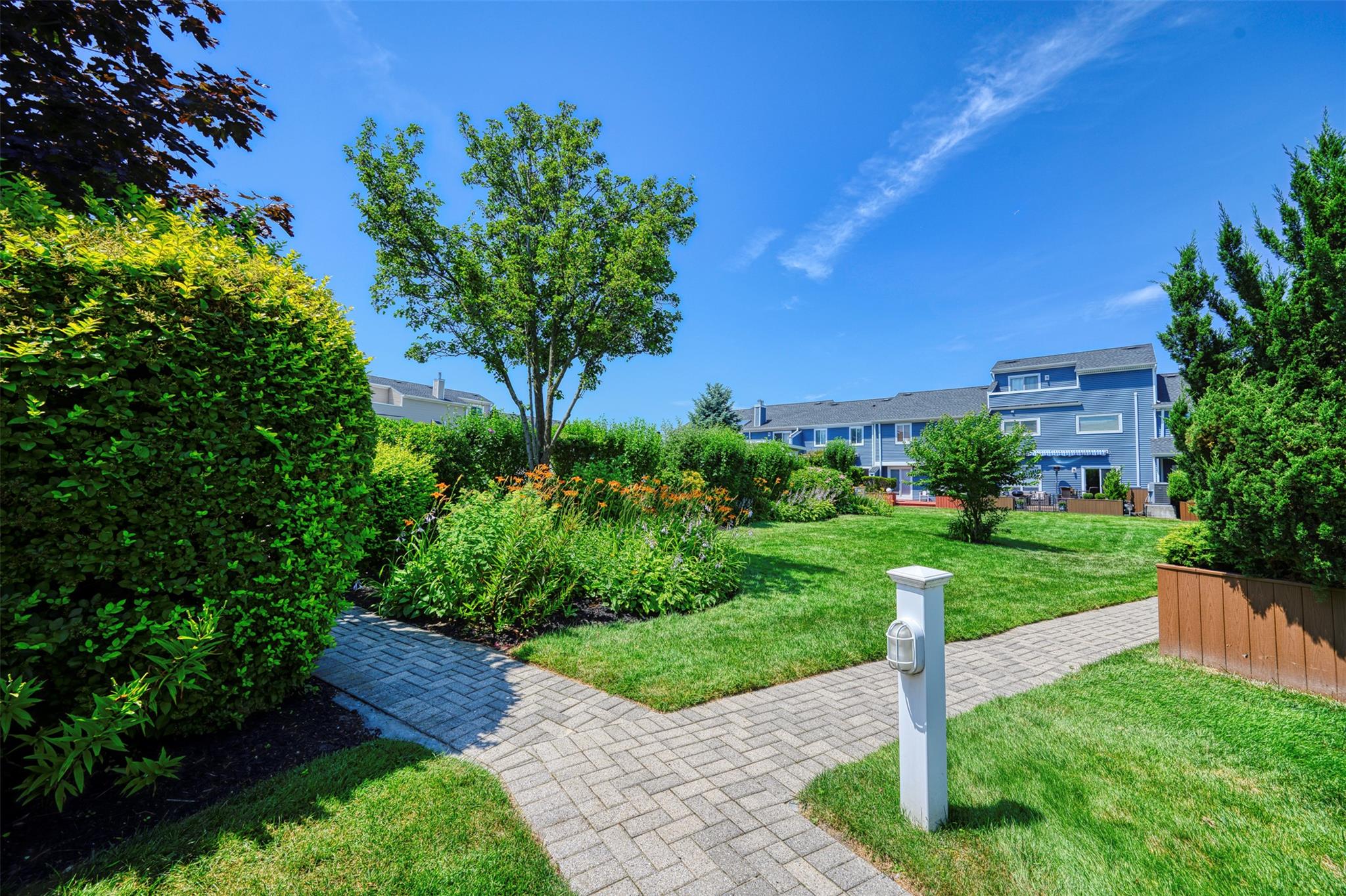 100 Baker Court # 36, Island Park, NY 11558