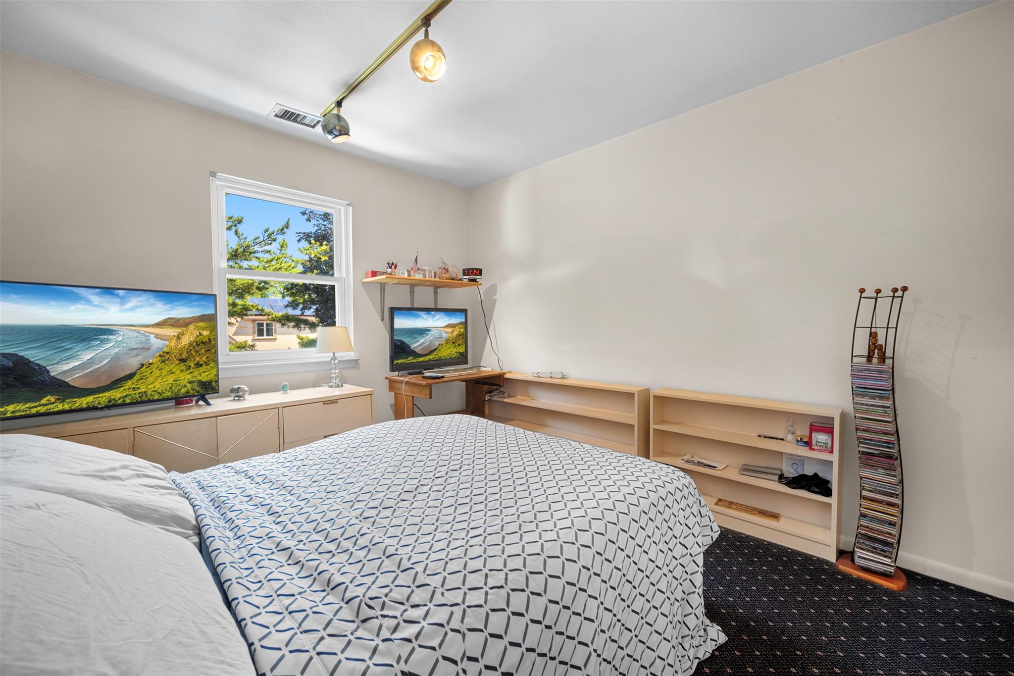 100 Baker Court # 36, Island Park, NY 11558